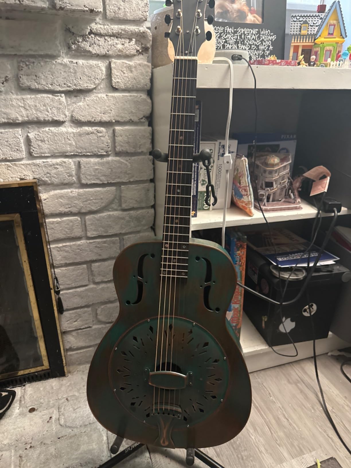 Swamp Dog Resonator, Style-0, Chicken Foot Coverplate customer photo 2