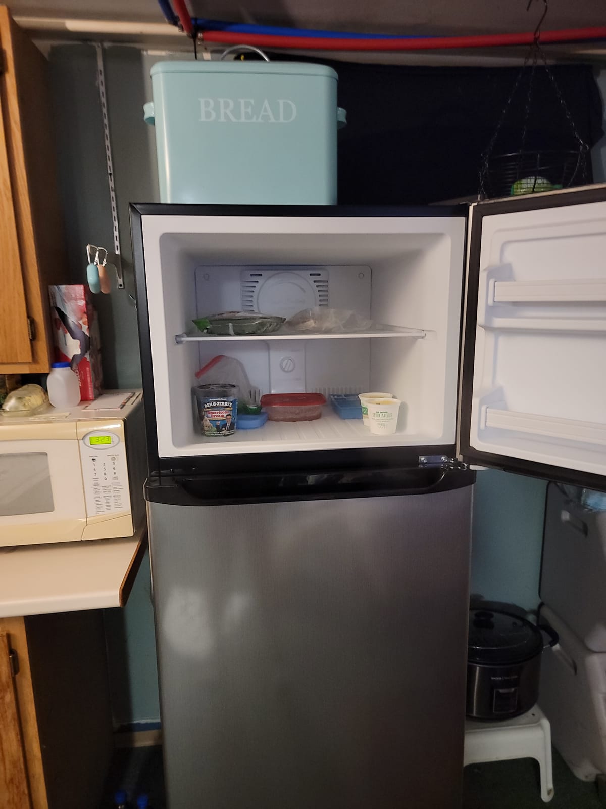 Galanz GLR12TS5F Refrigerator, Dual Door Fridge, Adjustable Electrical Thermostat Control with Top Mount Freezer Compartment, 12.0 Cu.Ft, Stainless Steel customer photo 1