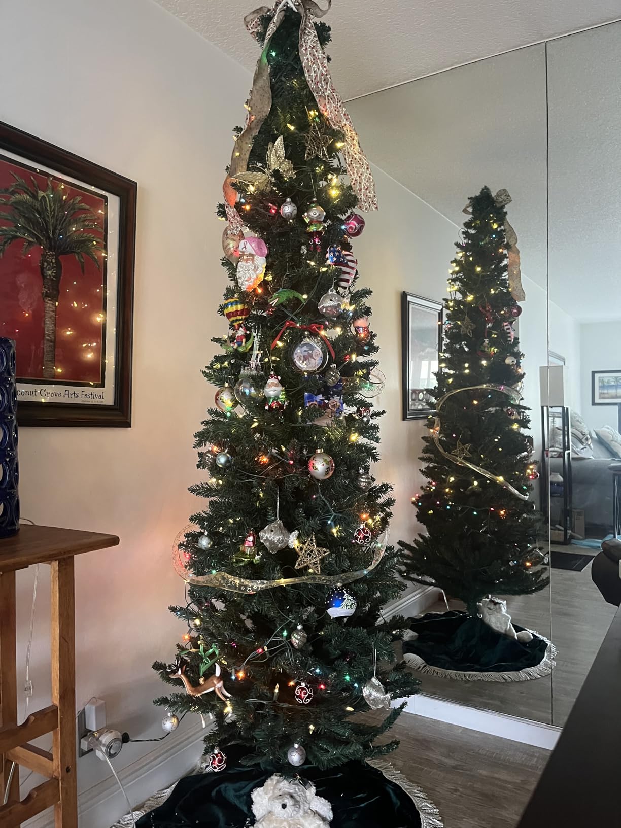 Goplus 6ft Snow Flocked Pencil Tree, Unlit Artificial Hinged Christmas Tree with Metal Stand, Slim Xmas Snowy Tree for Indoor and Outdoor Use customer photo 1