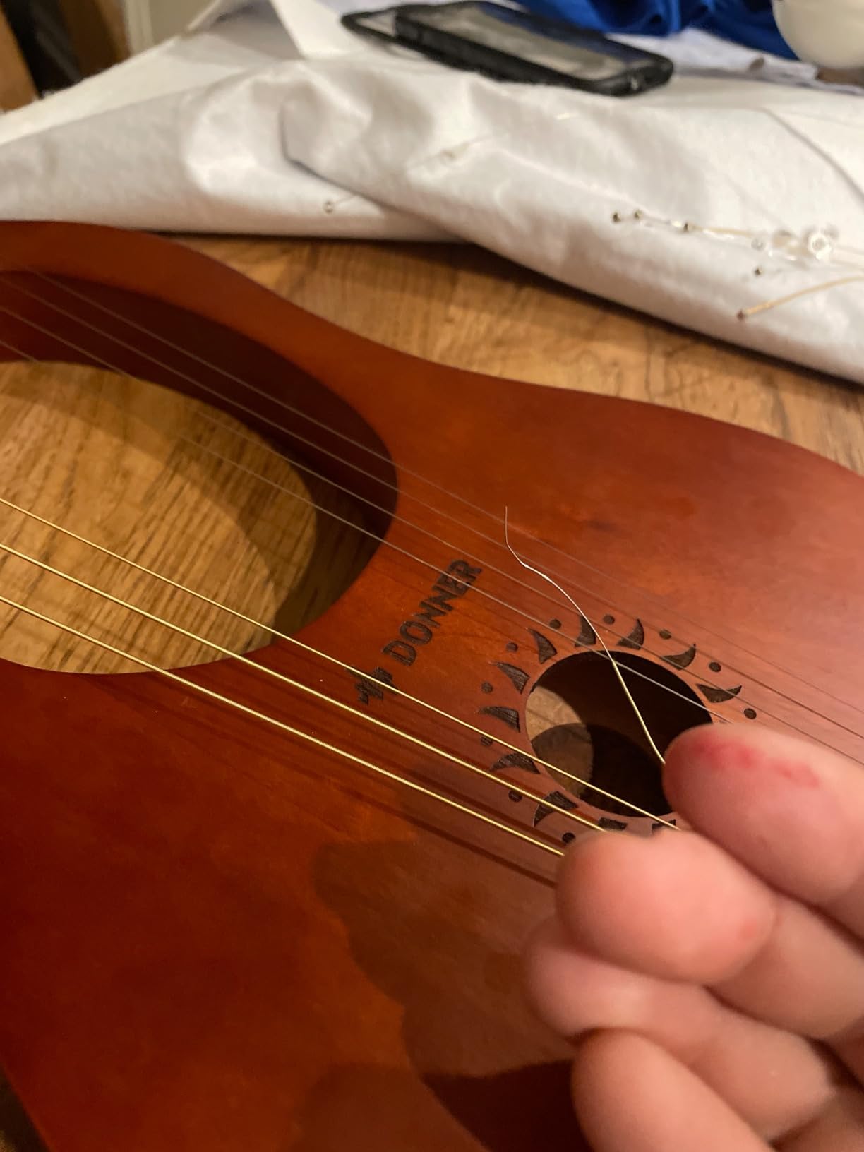 Donner 16-String Mahogany Lyre Harp Beginners Kit, Classic Greece, DLH-003 customer photo 1