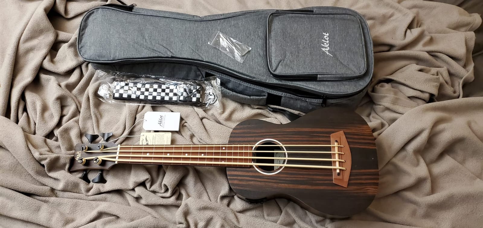 Electric Bass Ukulele, AKLOT Baritone Fretless Ukelele Bass Uke 30 inch Ebony African Blackwood Professional E-A-D-G with Gig Bag Strap for Beginner Advanced customer photo 2