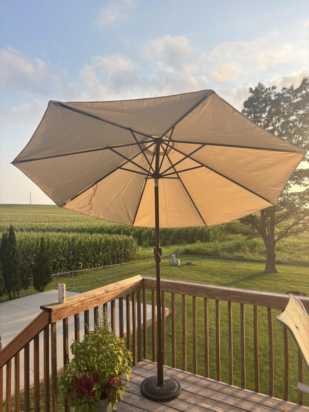 Tempera Patio Market Outdoor Table Umbrella with Push Button Tilt and Crank, Large Sun Umbrella with Sturdy Pole & Fade Resistant Canopy, Easy to Set customer photo 2