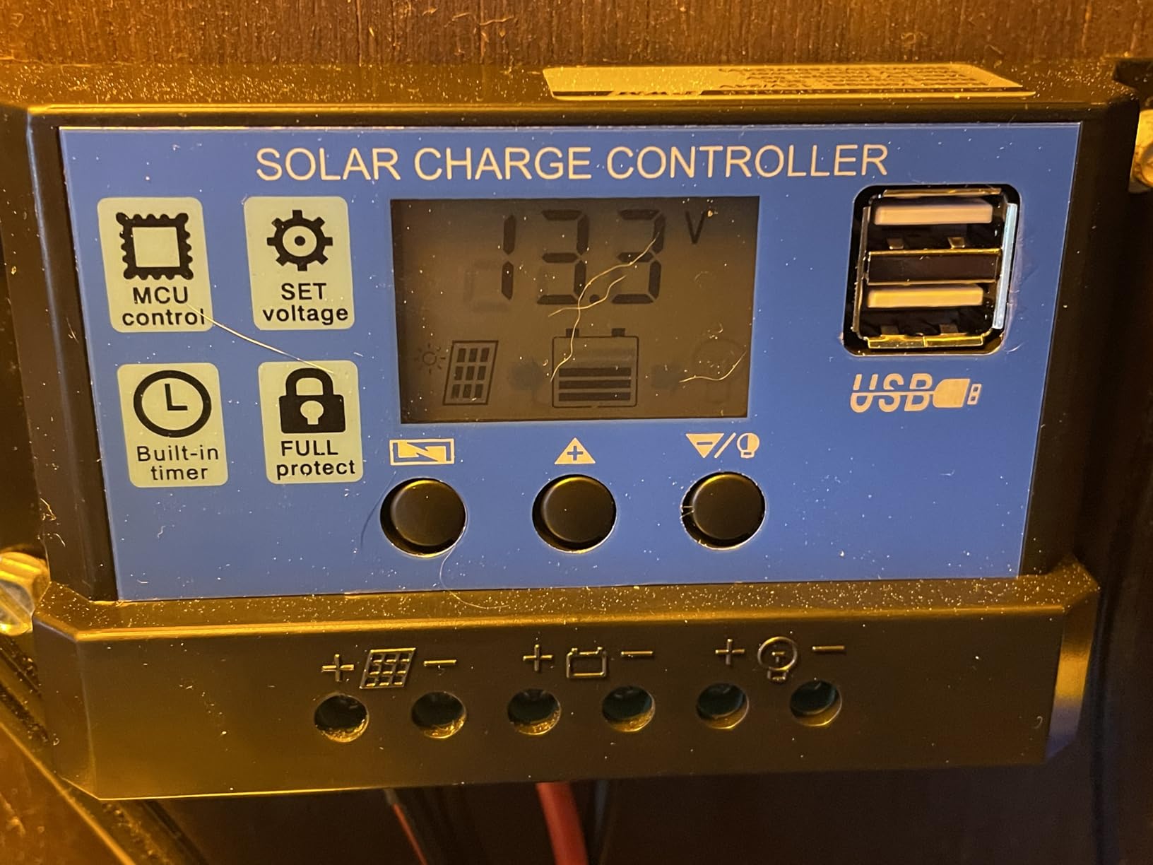 [Upgraded] 30A PWM Solar Charge Controller with Auto Parameter LCD Display | 12V/24V Solar Panel Regulator with Dual USB Port Adjustable Timer Setting customer photo 2