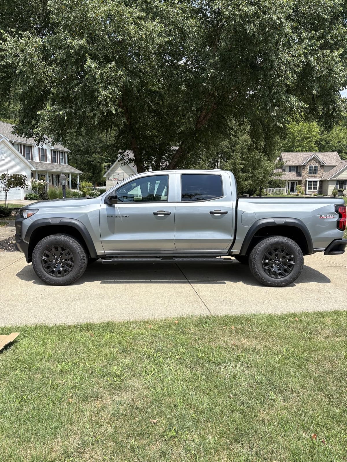 COMNOVA 6 Inches Running Boards& Steps Step Bars Compatible with 2019-2026 Chevy Silverado 1500, 2020-2026 Silverado/Sierra 2500HD 3500HD Crew Cab customer photo 1