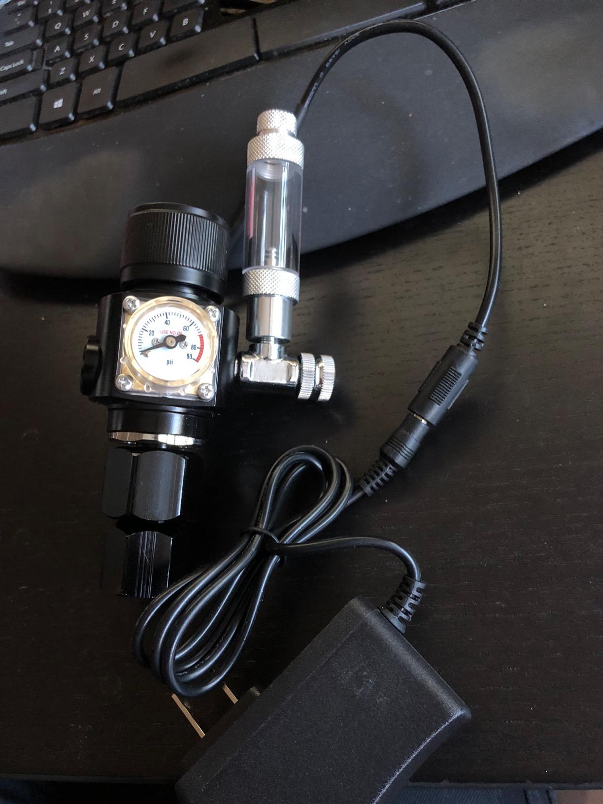 FZONE Aquarium CO2 Regulator Mini Series V3.0 Dual Stage with DC Solenoid and Bubble Counter Check Valve Compatible Paintball Tank CGA320 CO2 Cylinder customer photo 1