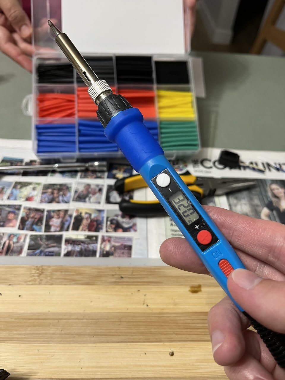 Soldering Iron Kit, 80W 110V LCD Digital Solder Iron Pen with Ceramic Heater, Portable Welding Tools with 5pcs Tips, Stand, Solders Wire, Sponge, Paste, for Metal, Electric Repairs, DIY customer photo 2