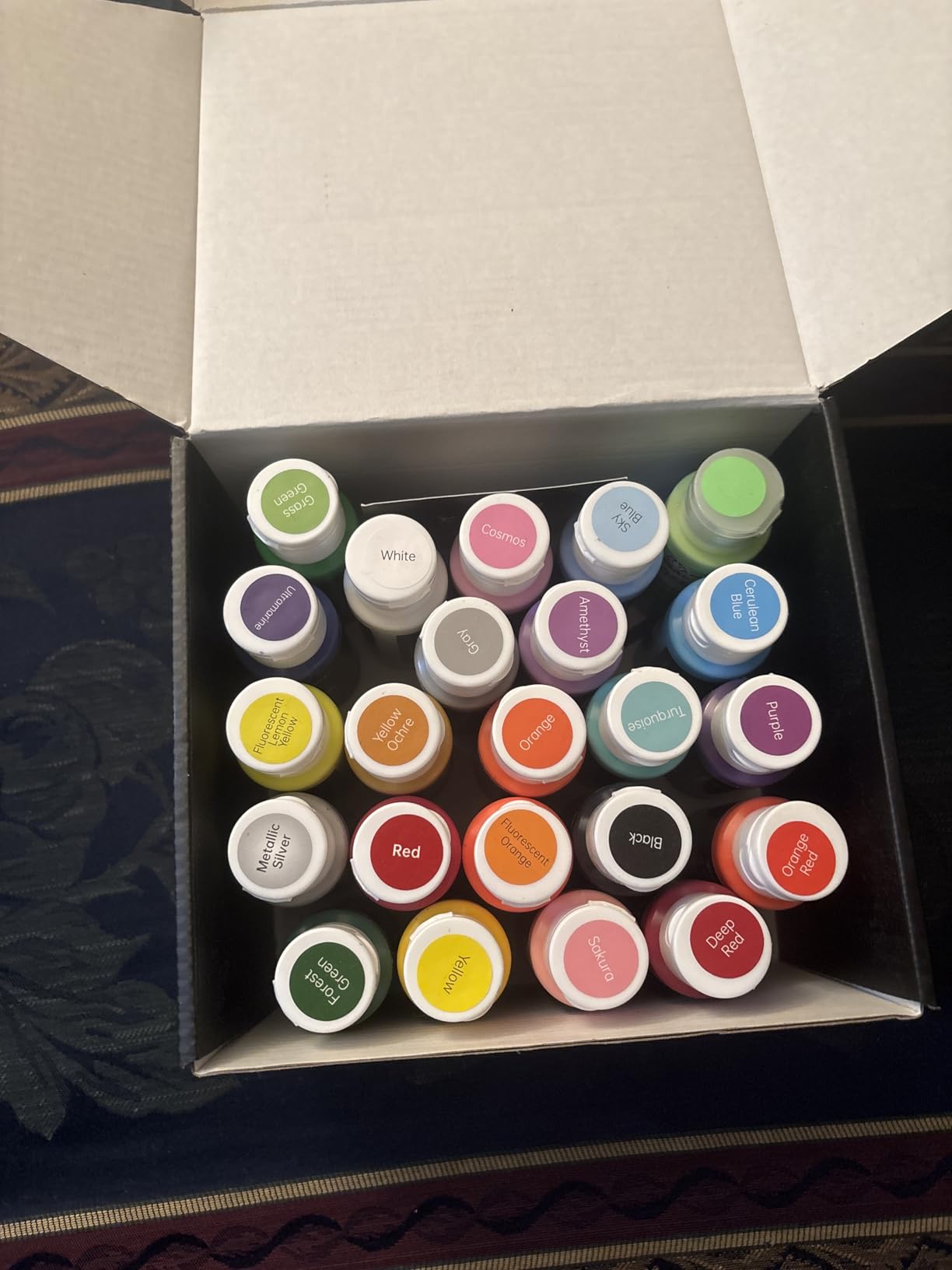 Shuttle Art Acrylic Paint, 50 Colors Acrylic Paint Set, 2oz/60ml Bottles, Rich Pigments, Water Proof customer photo 1