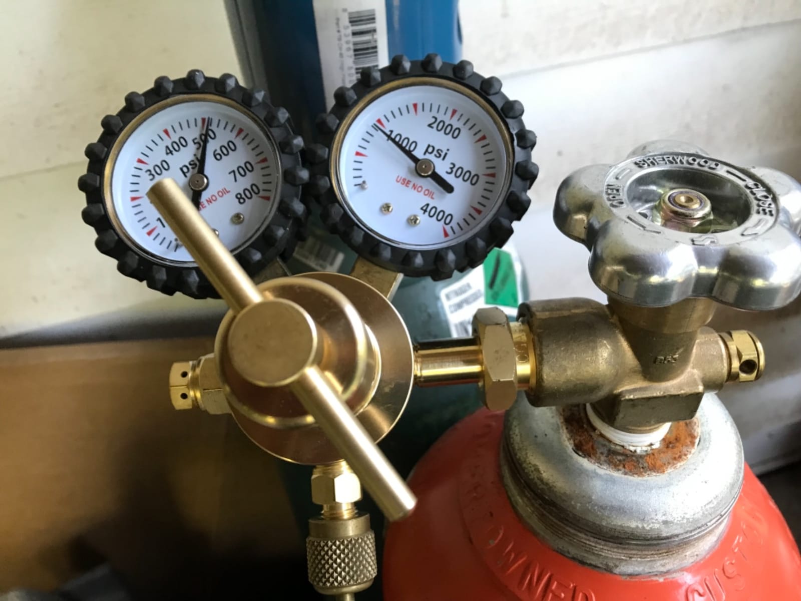Nitrogen Regulator 0-600PSI CGA580 Inlet, 1/4-Inch Male Flare Outlet Connection,Heavy-Duty Handle,Self-reseating Relief Valve,Nitrogen Tank Regulator customer photo 2