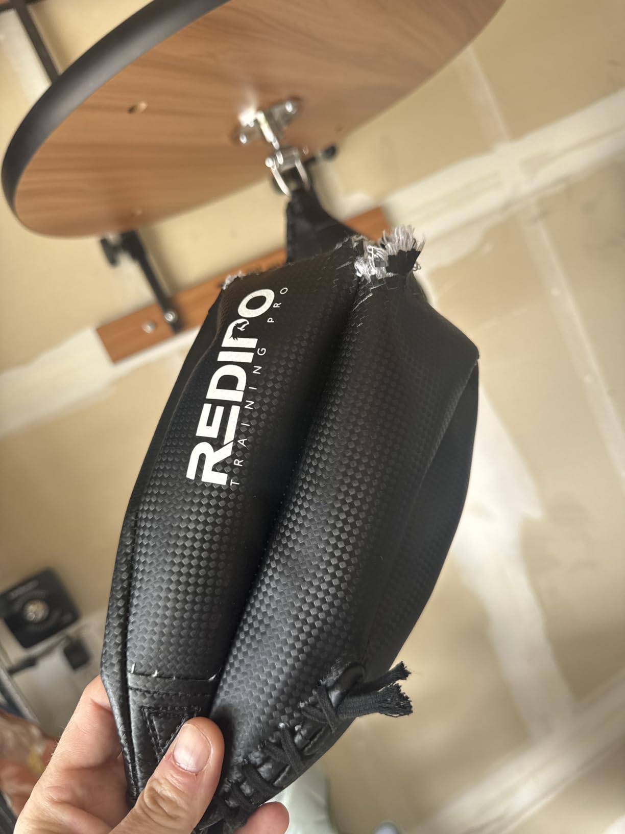 Superior Boxing Speed Bag - PU Leather Speed Punching Ball - Heavy Duty Hanging Swivel Ball for Gym & MMA Muay Thai Sports Fitness - Punching Dodge Striking Speed Reflex Ball customer photo 2