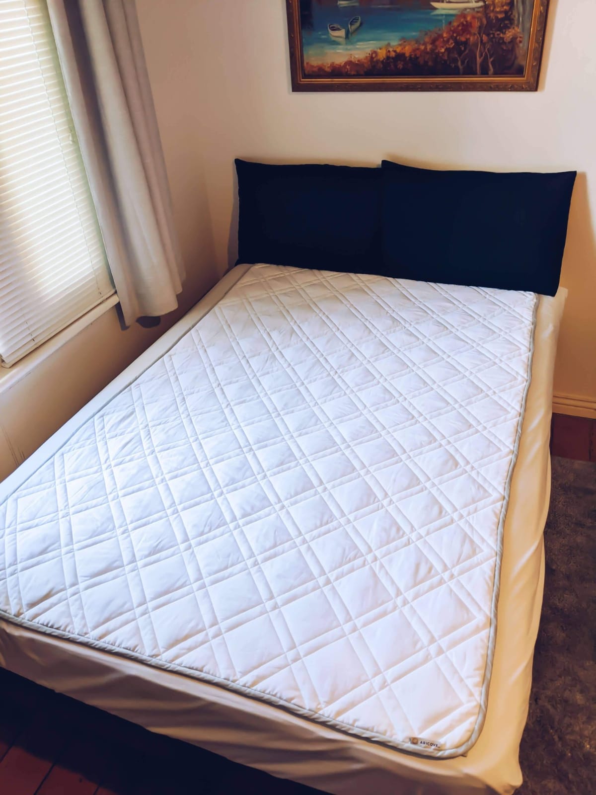 Cooling Weighted Blanket, 12 lbs, Twin Size for Adults, Luxury Heavy Blanket, Silky Soft Bamboo Viscose, 48x72 inches, Machine Washable, White customer photo 2