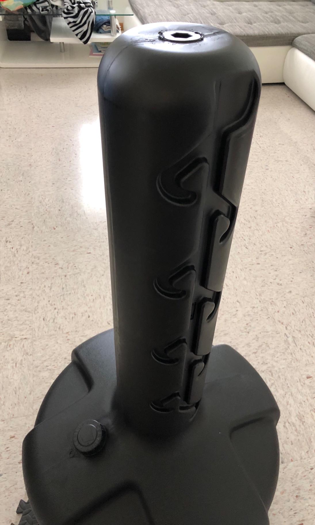 Century Original Wavemaster Freestanding Heavy Punching Bag customer photo 1