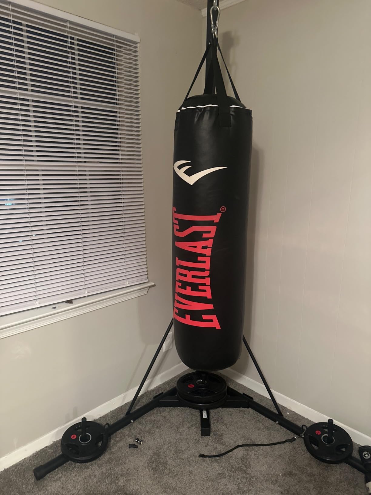 VIVOHOME Height Adjustable Foldable Heavy Duty Boxing Punching Bag Stand Steel Sandbag Rack Freestanding Up to 132 lbs for Home Fitness Stable customer photo 1