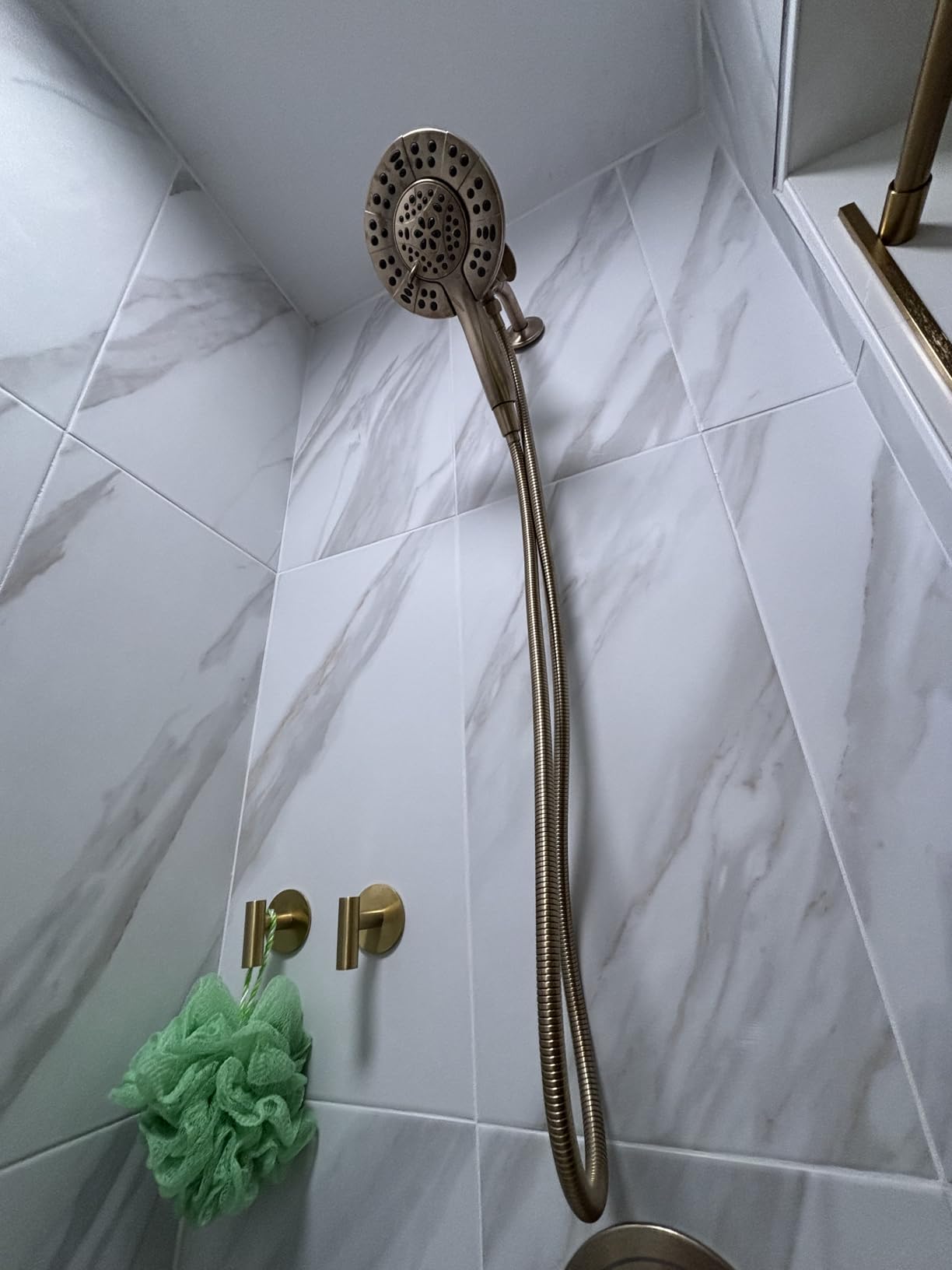 Delta Arvo 14 Series Brushed Gold Shower Faucet Set with In2ition 2-in-1 Dual Shower Head with HandHeld Spray Combo, Valve Trim Kit, Champagne Bronze 142840-CZ-I (Valve Included) customer photo 2