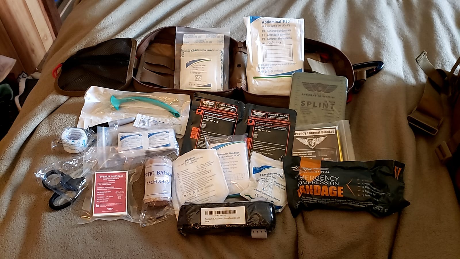 EVERLIT Advanced Trauma Kit, CAT GEN-7 Tourniquet, TCCC Compliant, Mil-Spec Nylon Laser Cut Pouch with 36