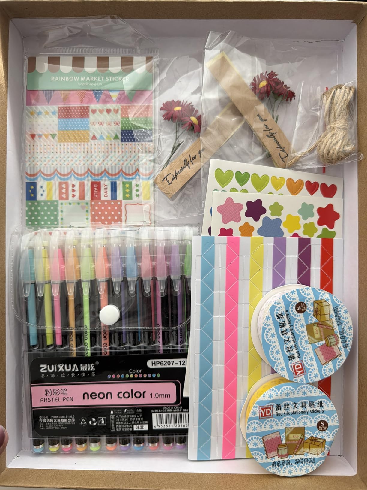 Vienrose DIY Scrapbook Photo Album Kit with Pens Tapes and Stickers 60 Pages Hardcover 8.5x11 Inches 3 Rings Removable Black Paper Scrapbooking Gift for Lover Friends Kids Wedding Valentine's White customer photo 1