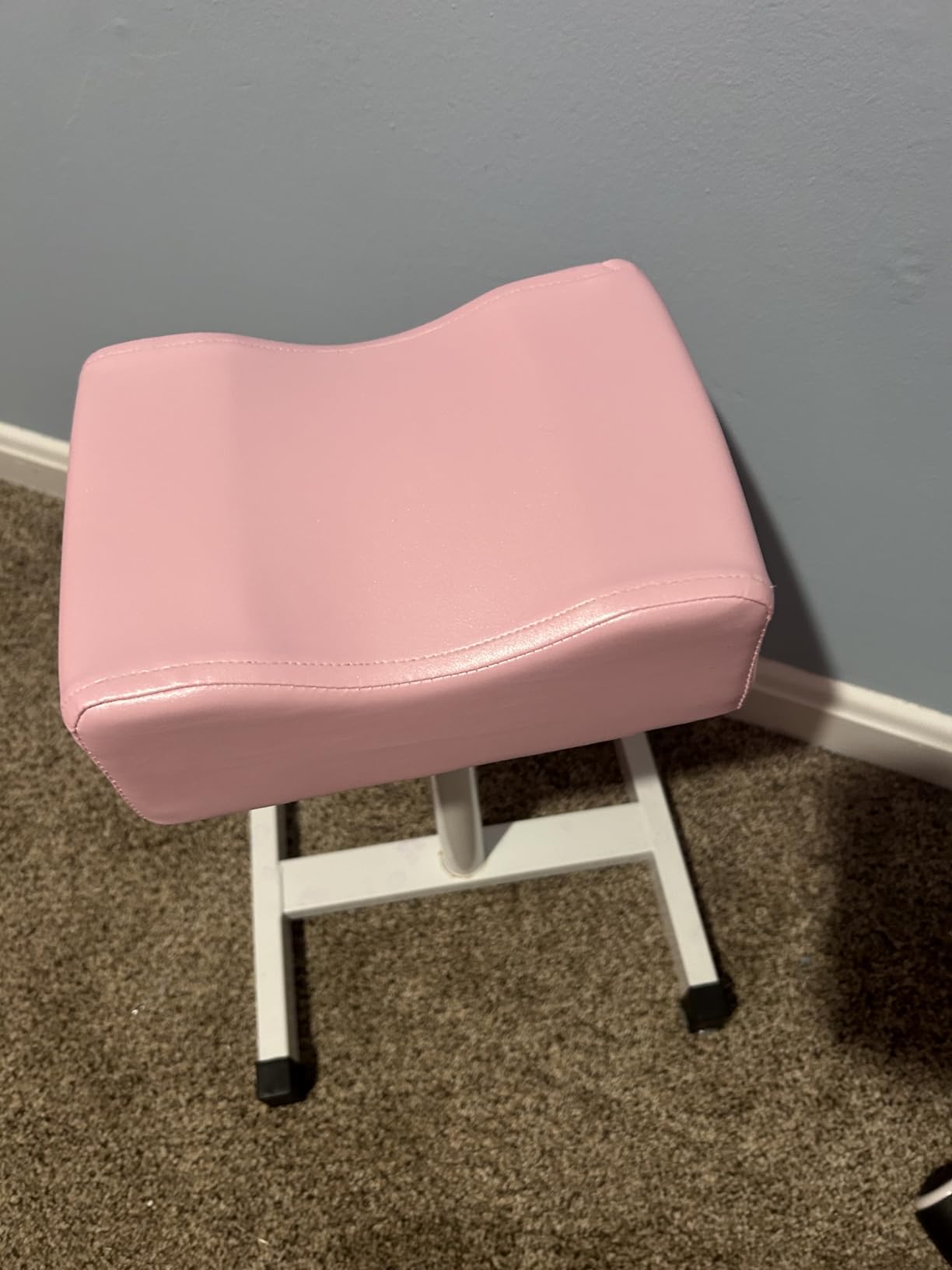 CHAOEEMY Pedicure Foot Rest, Adjustable Height Pedicure Stool, Pedicure Stand for Home Salon, Tattoo, Nail Tech (Black) customer photo 1