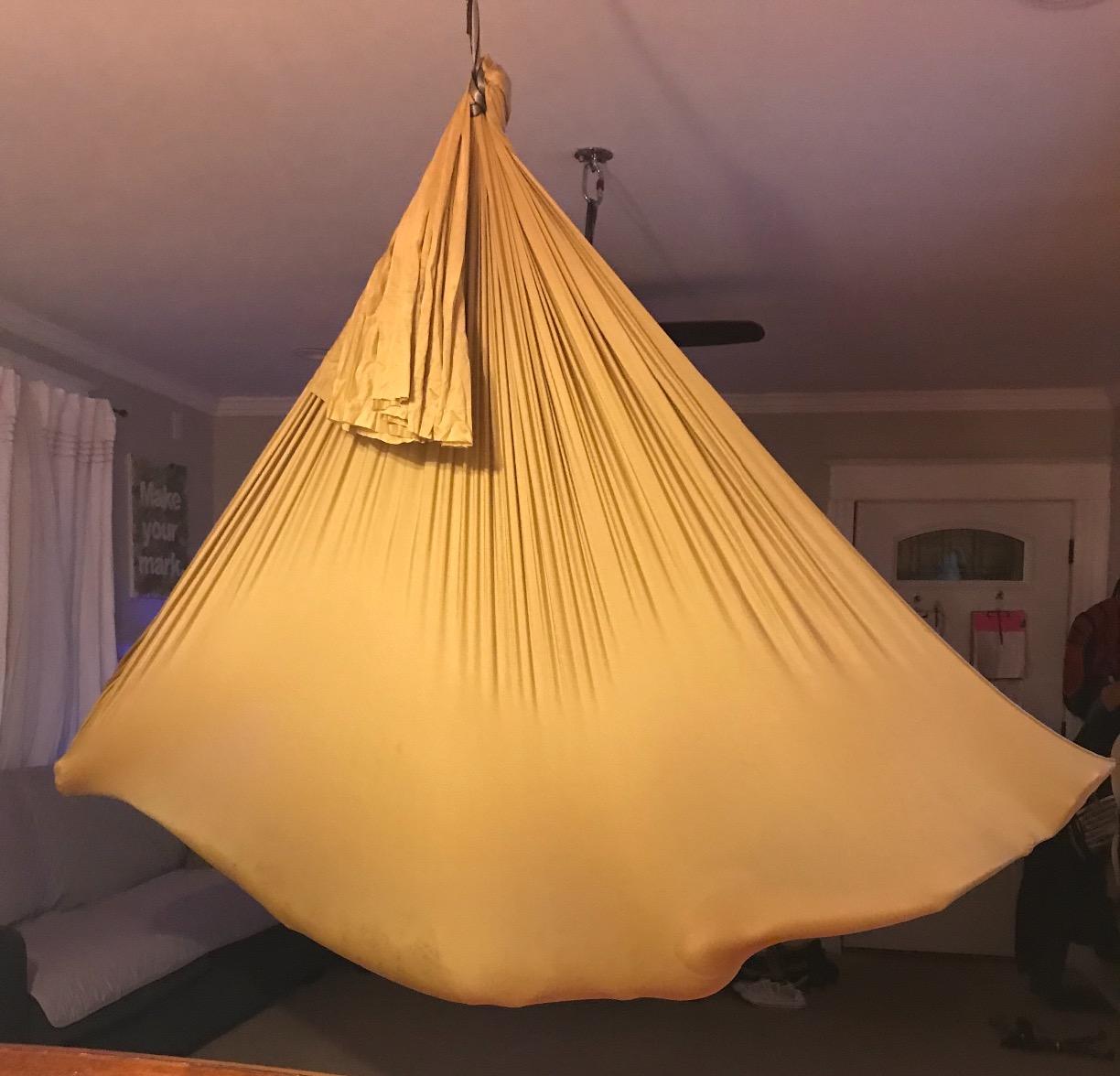 Pinc Active Silk Aerial Yoga Swing & Hammock Kit for Improved Yoga Inversions, Flexibility & Core Strength customer photo 1