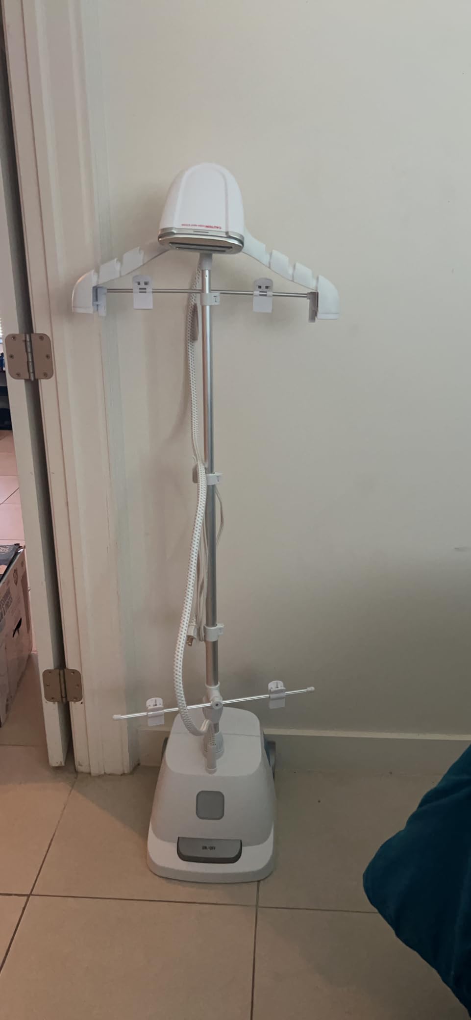 Conair Full Size Garment Steamer for Clothes, Turbo ExtremeSteam 1875W Professional Steam and Press customer photo 2