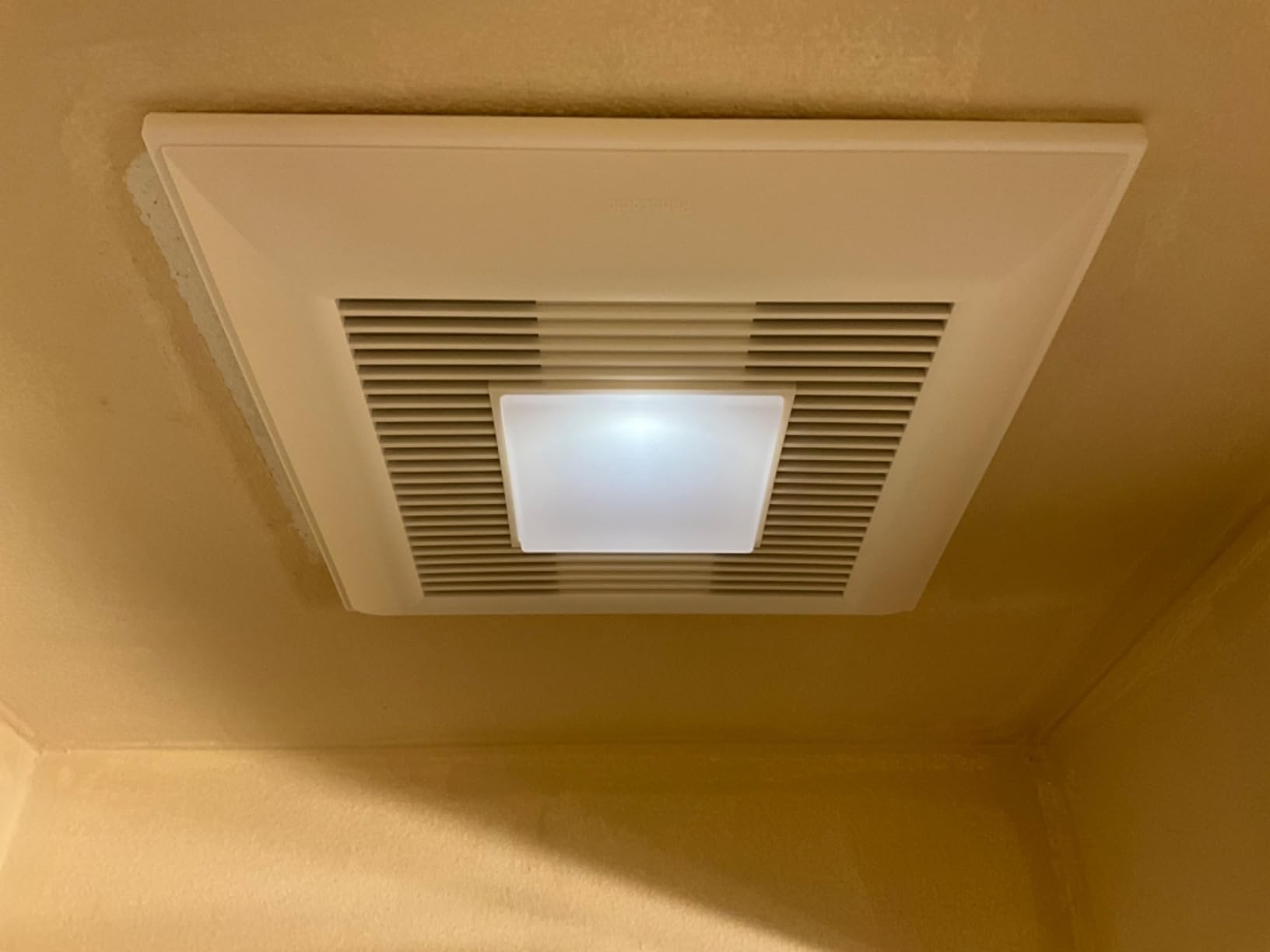 Panasonic FV-0511VFL1 WhisperFit Bath Fan + Light, 50-80-110 CFM, Ceiling Mount Bathroom Exhaust Fan with Dimmable LED Light, Energy Star Rated customer photo 1