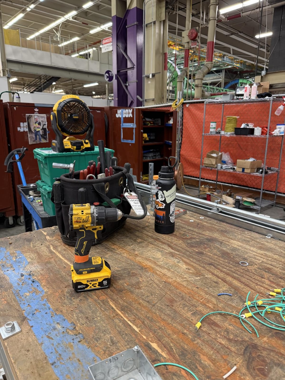 DEWALT 20V MAX Portable Fan, Battery Powered Rechargeable Cordless Shop Fan, Up to 4.5 Hrs Runtime, Variable Speed, 650 CFM, Tool Only (DCE512B) customer photo 1