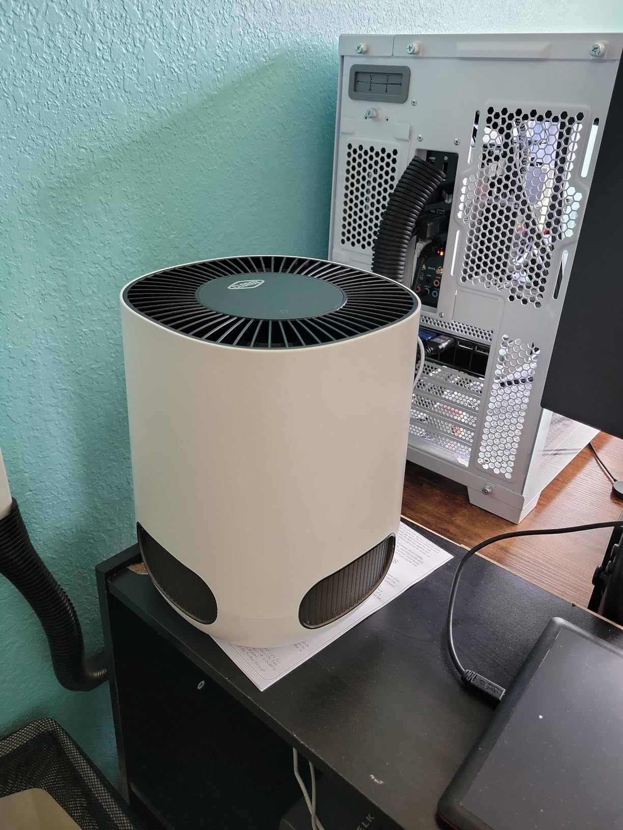 Clorox Small Room Air Purifiers for Bedroom Home, True HEPA Filter | 200 Sq Ft | Reduces 99.9% of Mold, Viruses, Wildfire Smoke, Allergens, Pet Allergies, Dust | Auto Mode | Whisper Quiet customer photo 1