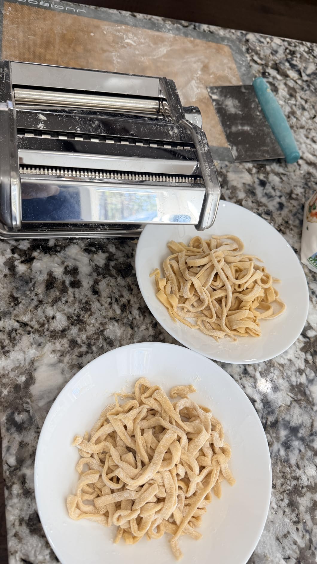 Pasta Maker - 7 Thickness Settings Roller & 2 Width Cutters Pasta Machine, Stainless Steel, Includes Hand Crank & Table Clamp customer photo 2