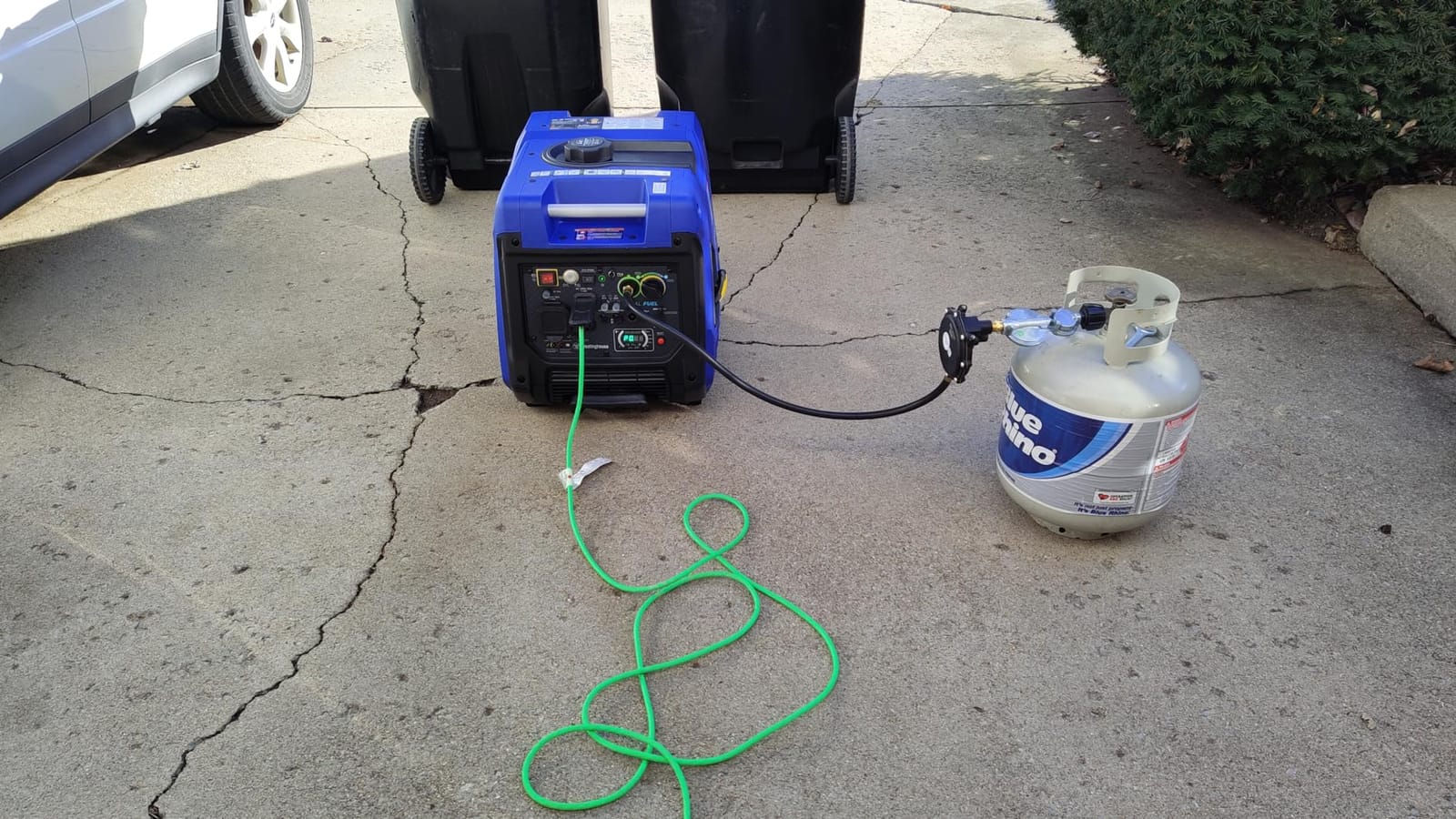 Westinghouse 5000 Peak Watt Super Quiet Dual Fuel Portable Inverter Generator, Remote Electric Start, Gas & Propane Powered, RV Ready, CO Sensor, Parallel Capable customer photo 2