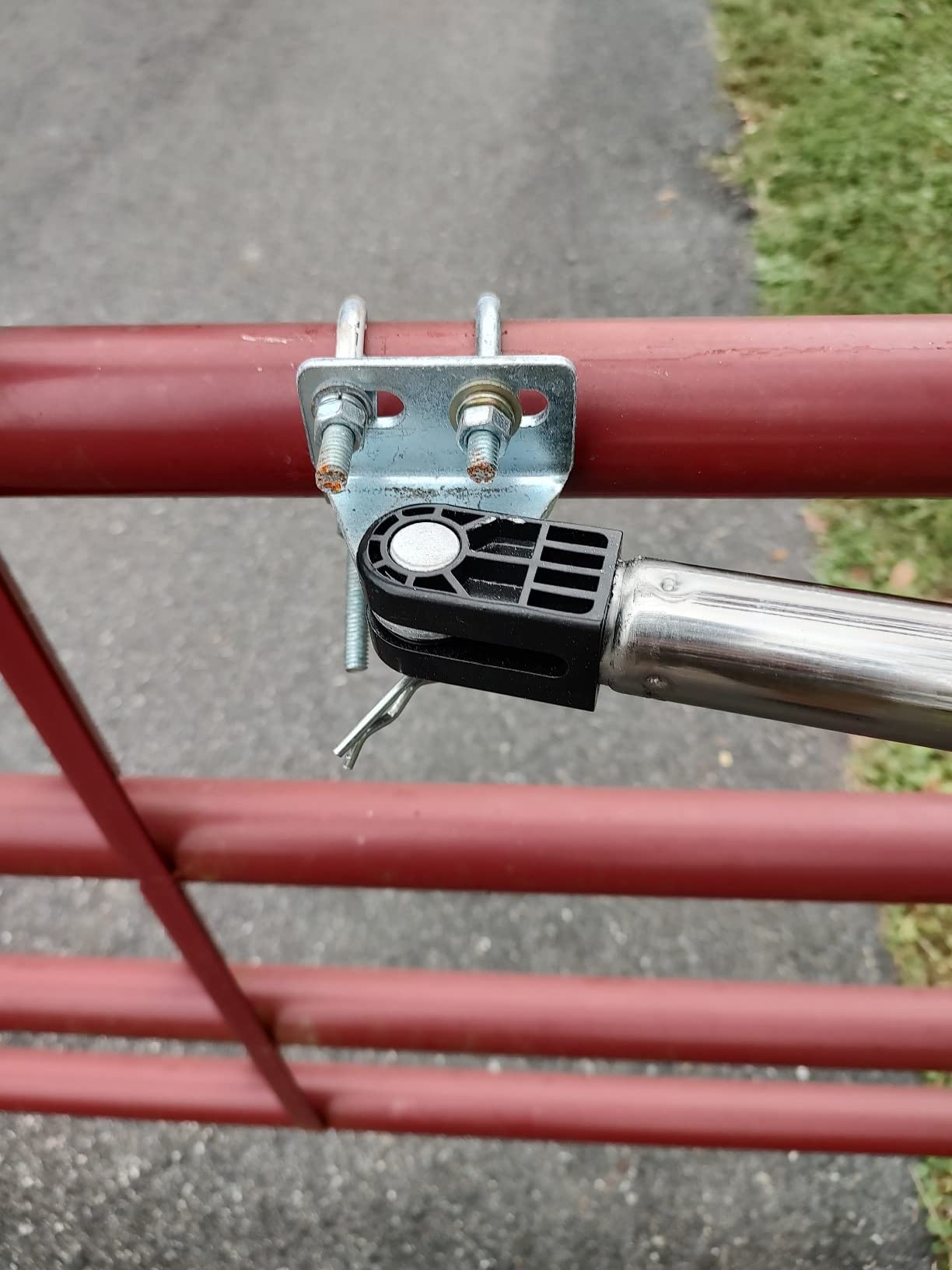 TOPENS A5131 Single Swing Gate Opener Medium Duty | Up to 550lbs in Weight OR 16ft in Length, AC Powered, Easy DIY, Solar Compatible, Remote Control Included customer photo 1