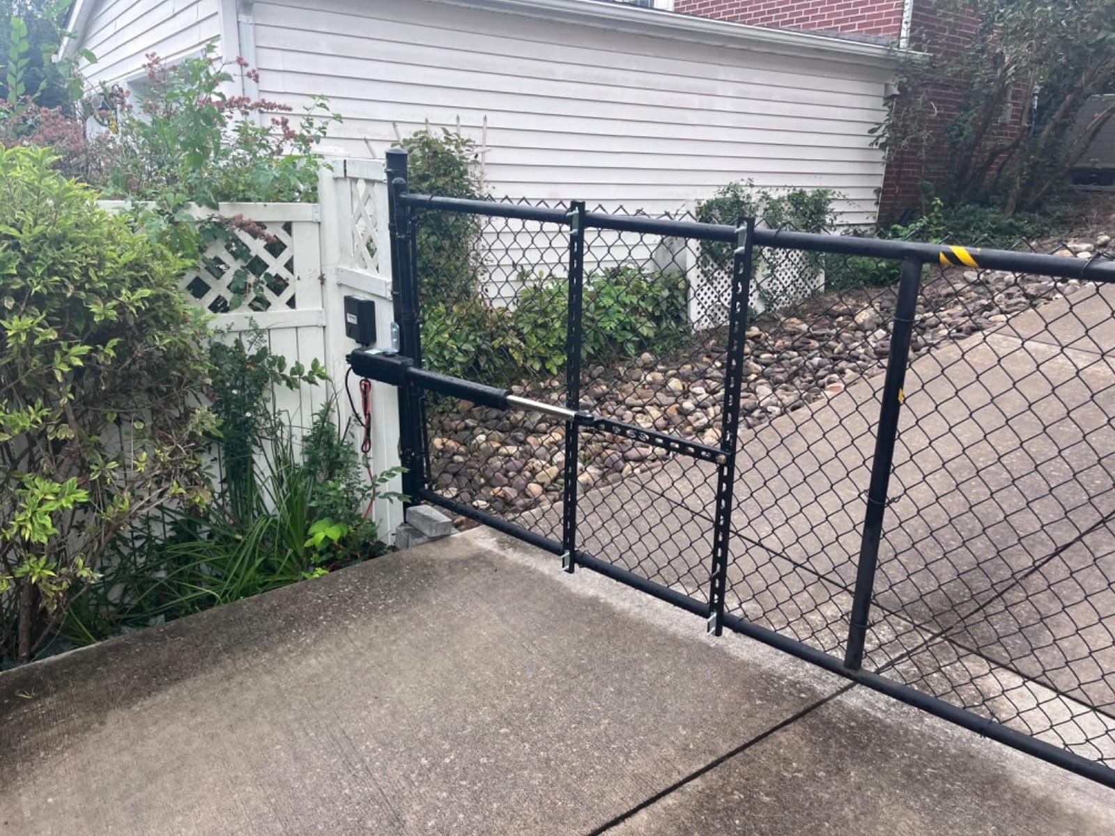 TOPENS A5131 Single Swing Gate Opener Medium Duty | Up to 550lbs in Weight OR 16ft in Length, AC Powered, Easy DIY, Solar Compatible, Remote Control Included customer photo 2