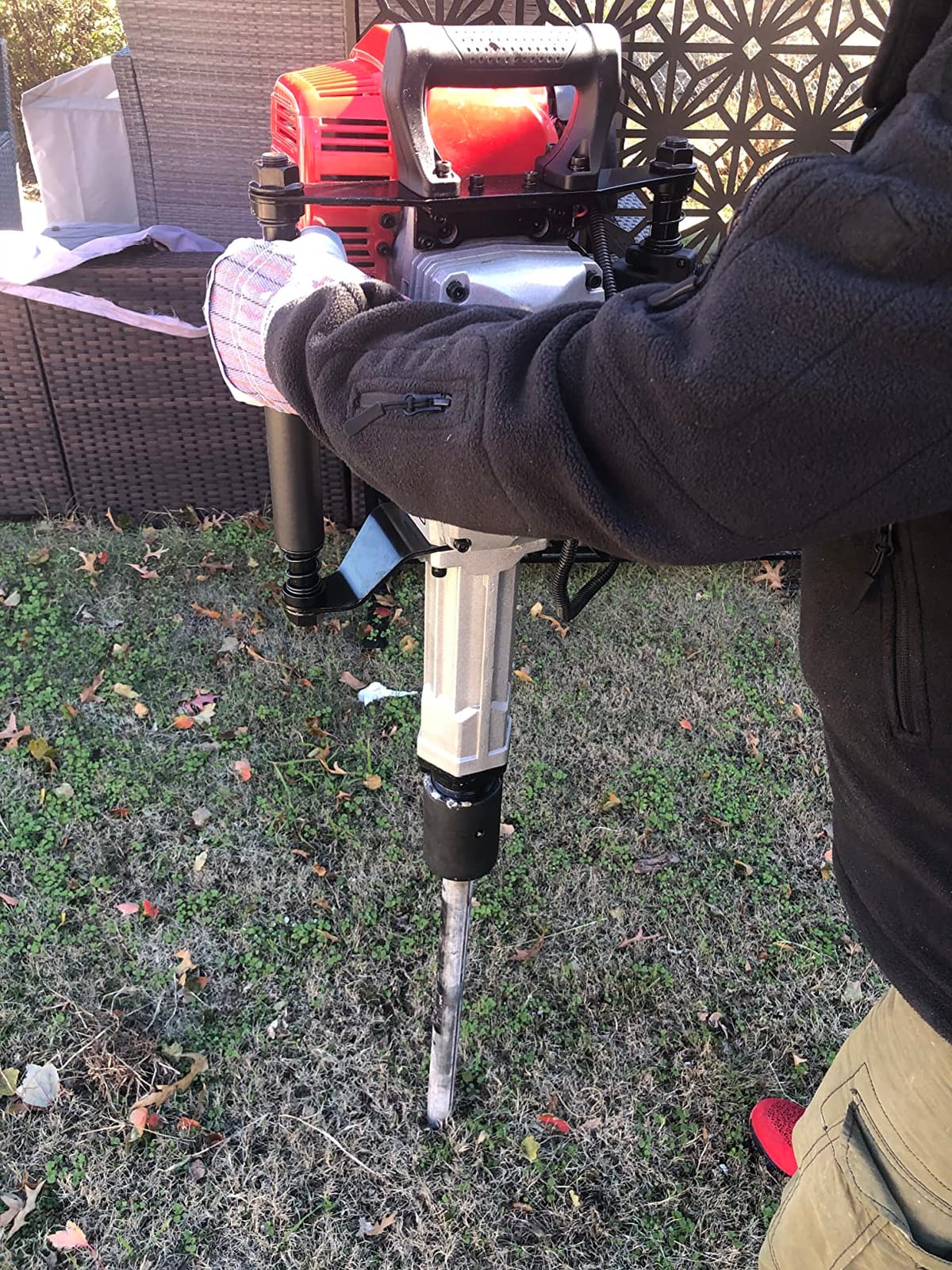 52cc Gas T Post Driver, 1900W 2 Stroke Fencing Tool with 2 Sleeves | Heavy Duty, 6500RPM, 55J Impact, 2 Sleeves Included (55mm/70mm), Ergonomic Handle, Post Pounder for Farm, Ranch, Construction customer photo 2