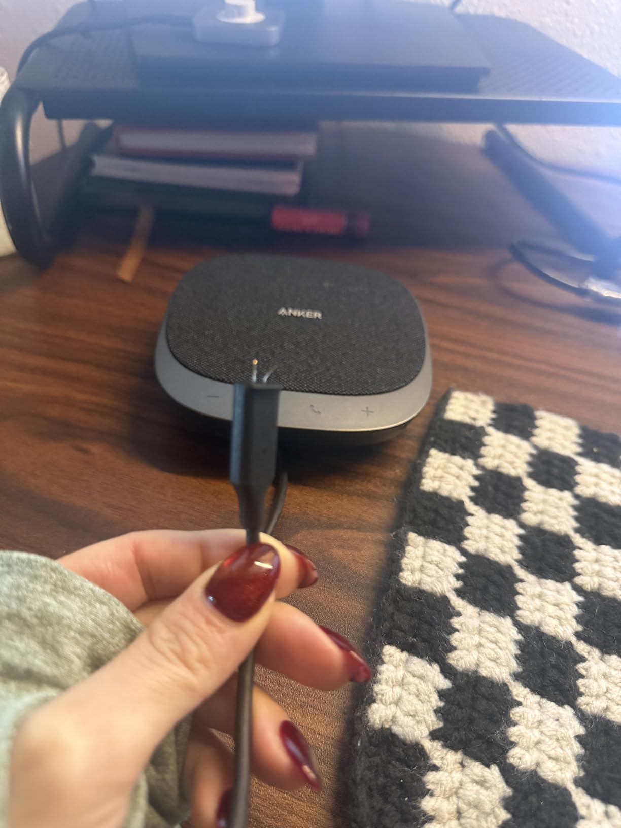 Anker PowerConf S330 USB Speakerphone for Home Office, Plug and Play | Conference Microphone, 360° Voice Coverage, Smart Voice Enhancement, Powerful Sound, Desktop PC Speaker, Online Meetings customer photo 1