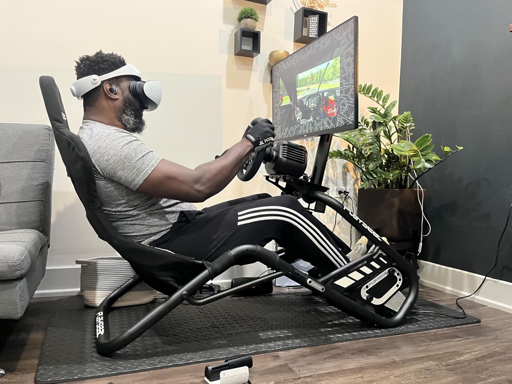Playseat Trophy Sim Racing Cockpit | High Performance Racing Simulator Cockpit | Supports Direct Drive | Compatible with All Steering Wheels & Pedals on the Market | Supports PC & Console | Black customer photo 2