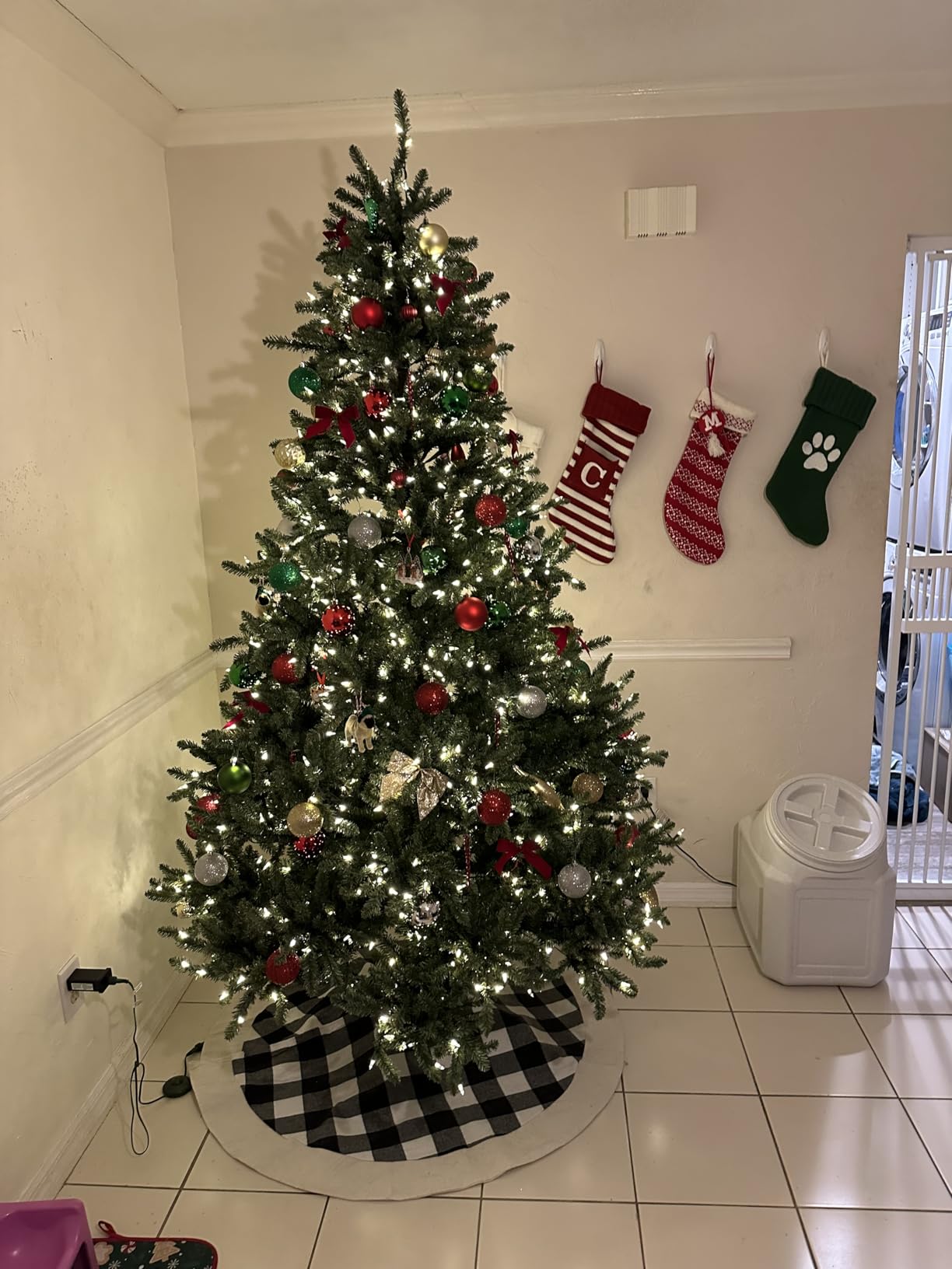 Balsam Hill 6.5ft Pre-Lit Classic Blue Spruce - Artificial Christmas Tree with 2144+ Tips, 700 Clear Incandescent Lights, Easy Plug Technology & Premium Stand for Indoor Holiday Decorating customer photo 1