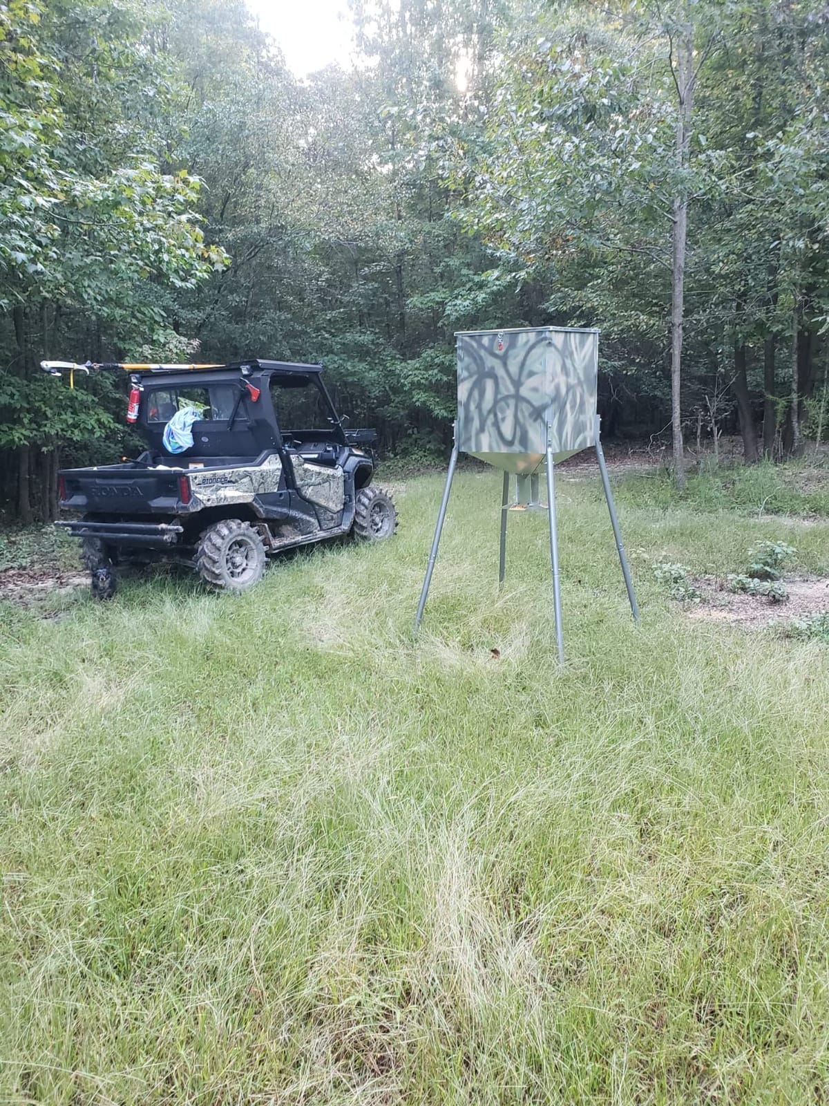 HECASA 450LB Capacity Big Game Gravity Deer Feeder Galvanized Steel Hunting w/o Foot Kit customer photo 1