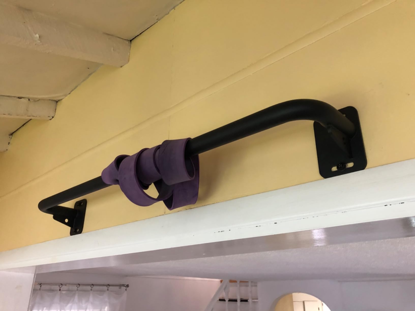 SELEWARE Heavy Duty Welded Pull Up Bar Wall/Joist/Ceiling Mount Chin Up Bar | Multifunctional Pull-up Bars w/Resistance Band Hooks for Home Gym Strength Training, Sturdy Steel Construction Support 500 lb customer photo 1