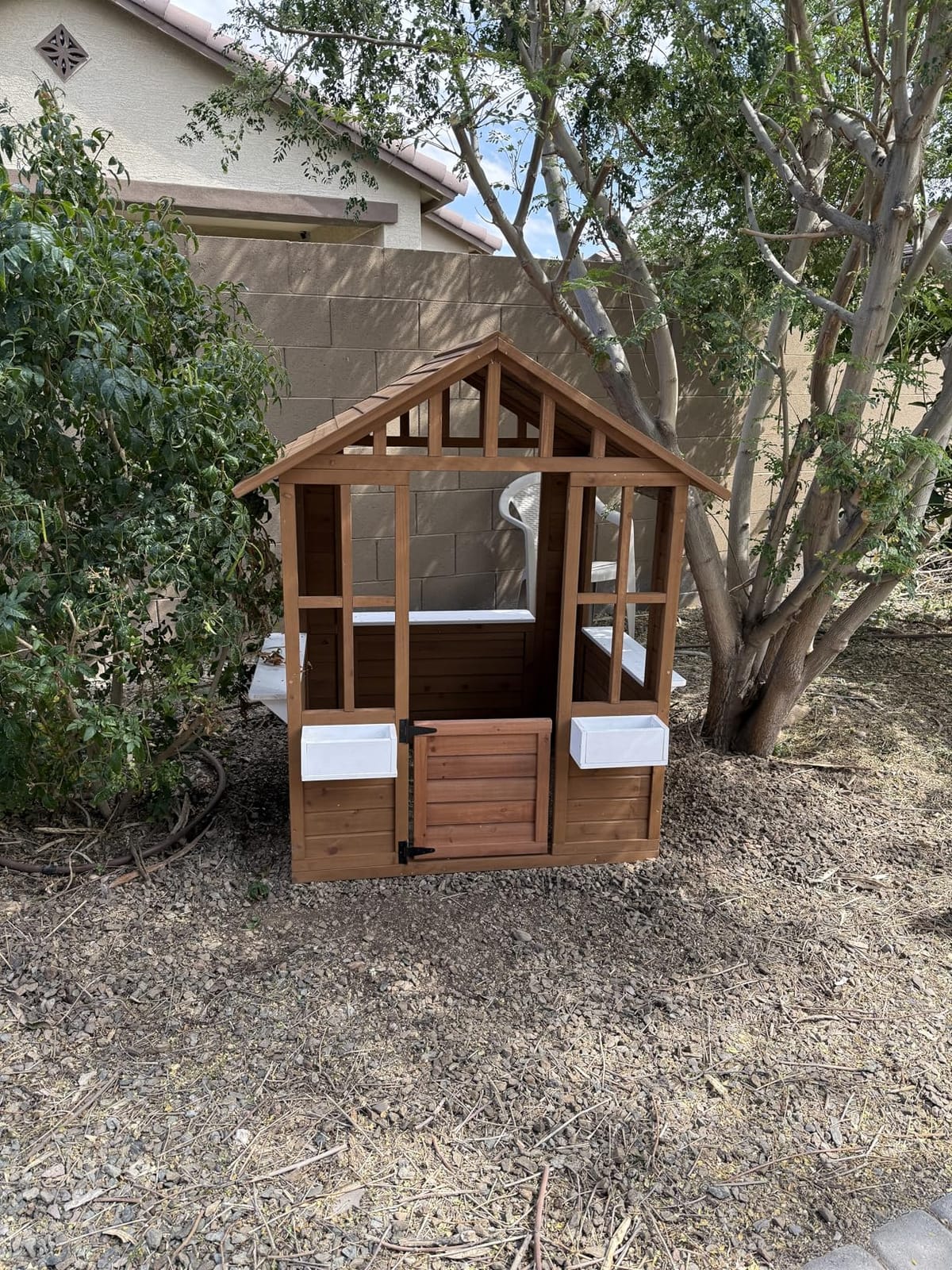 Outsunny Outdoor Playhouse Wooden Kids Playhouse with Working Door Brown, Windows, Kids Cottage, Flowers Pot Holder, Backyard Garden, Indoor Playroom, Imaginative Play, Gift for Ages 3-8 customer photo 1