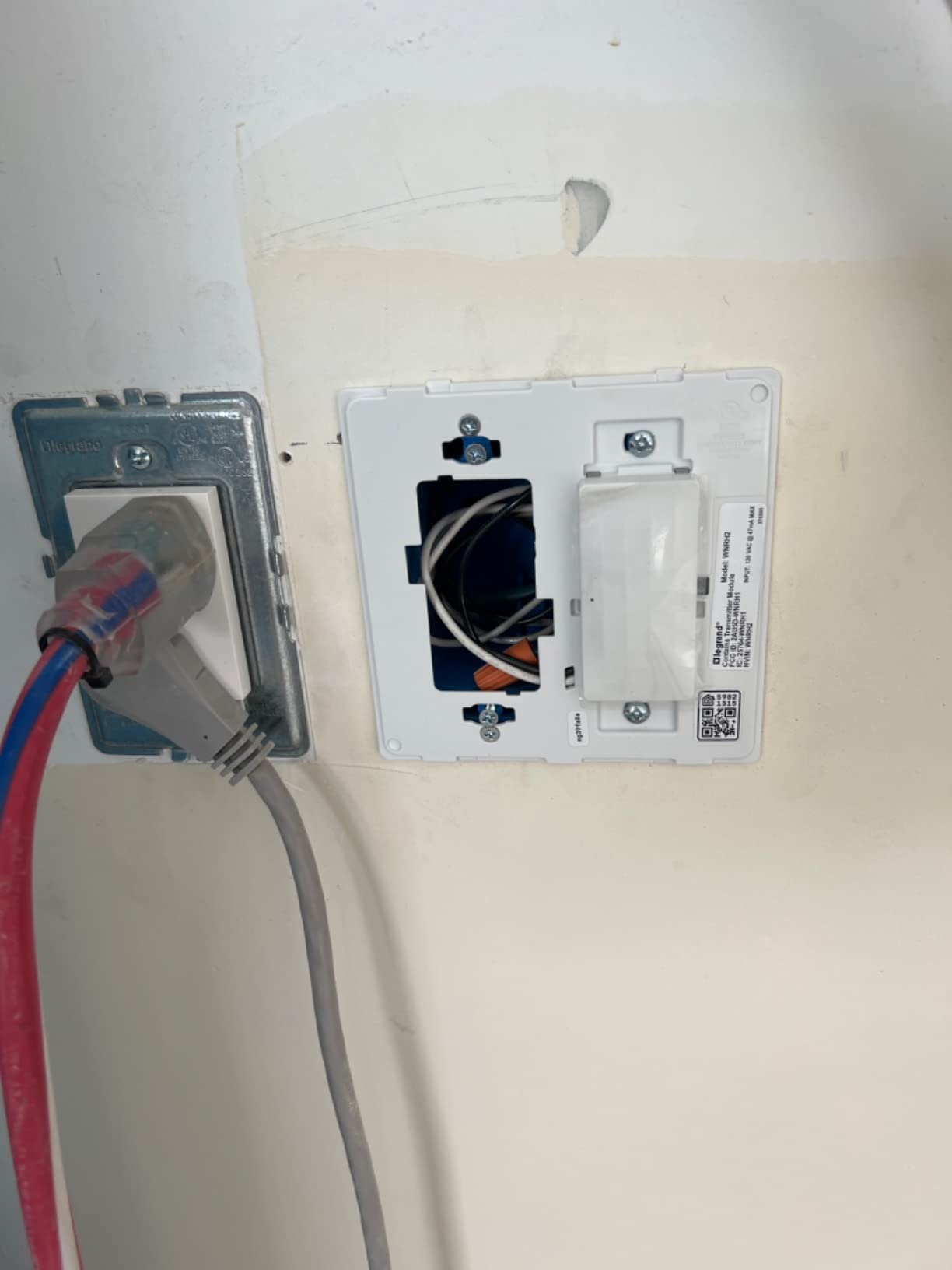 Legrand adorne with Netatmo Smart Home Gateway/Hub in Graphite, WNAH1G1 customer photo 1
