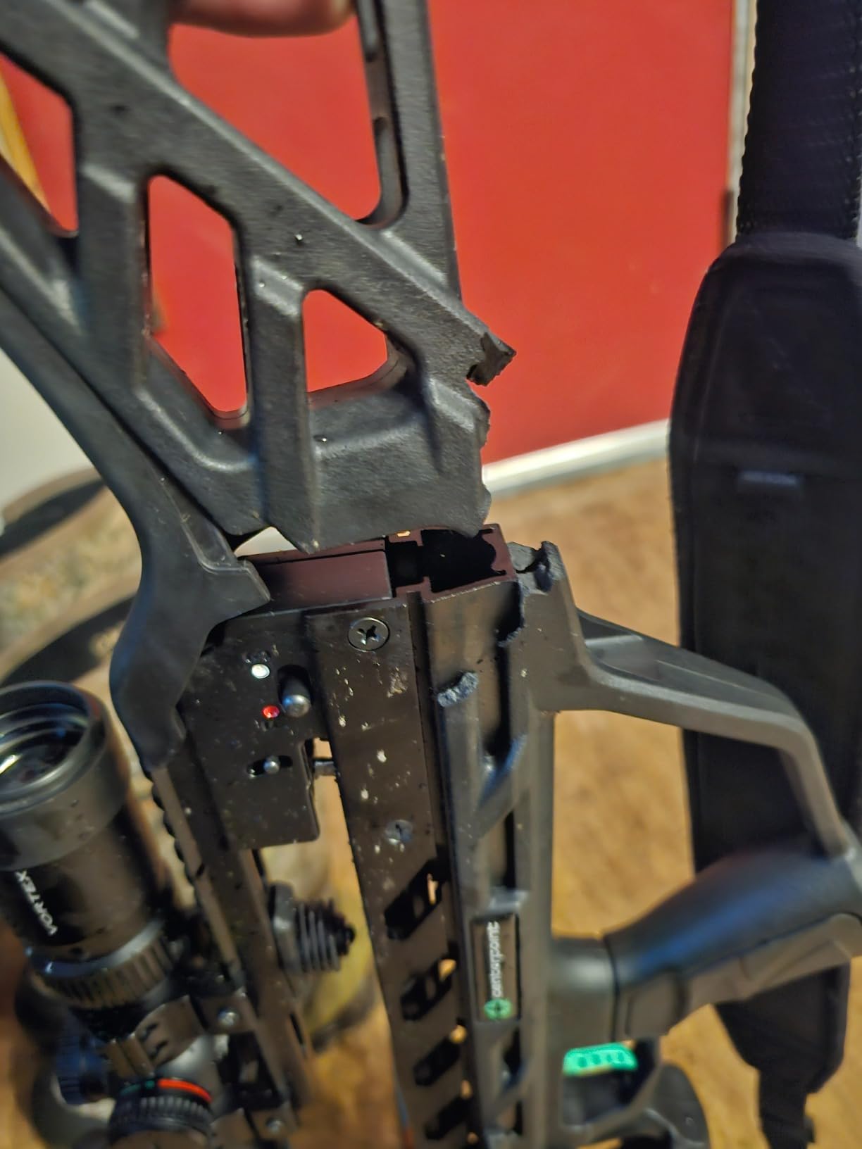 CenterPoint Wrath 430 FPS 200 LBS Compound Crossbow - 9 Inch Cocked Bullpup with Silent Crank customer photo 2