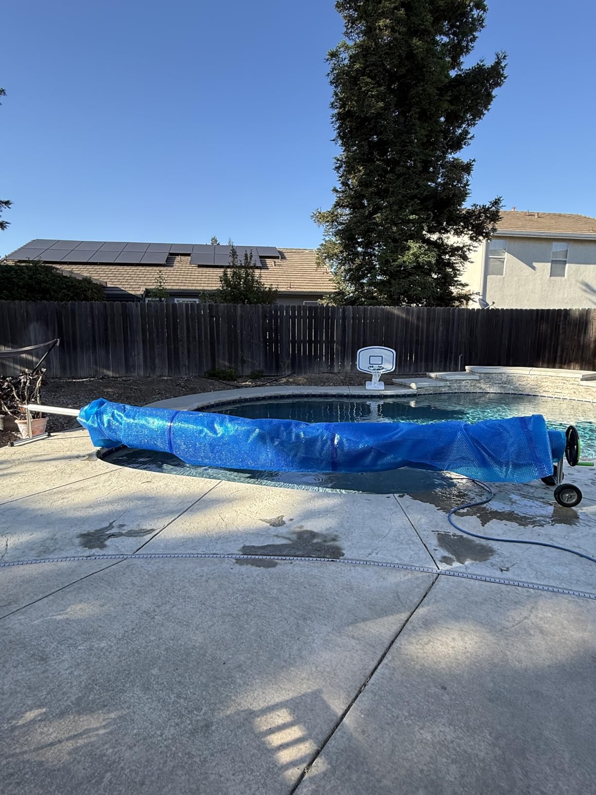 Outvita Pool Cover Reel 18 FT Above Ground, Black & Green | Solar Cover Reels Set for Inground Outdoor Swimming Pools, Pool Cover Roller Blanket Reel Aluminum Solar customer photo 2