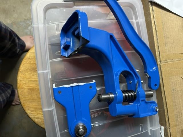 Hand Press Grommet Machine Tarp Grommet Tool Kit Heavy Duty Grommet Press with Punch Hole Tool, Rubber Hammer, 3 Dies (#0#2#4), 3000Pcs Sliver/Gold Grommets (1/4 3/8 1/2 inch) for Fabric Curtains Kit customer photo 1