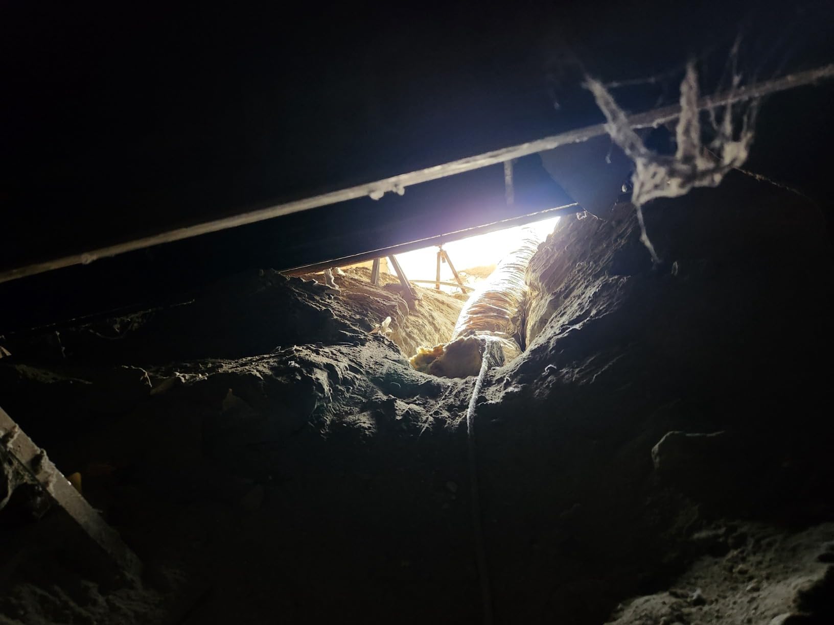 4 Inch Insulated Flexible Duct, HVAC Insulation Duct, 25 Feet Insulated Duct, R4.2 Air Flexible Duct Aluminum Hose, for HVAC Flex Ductwork customer photo 2
