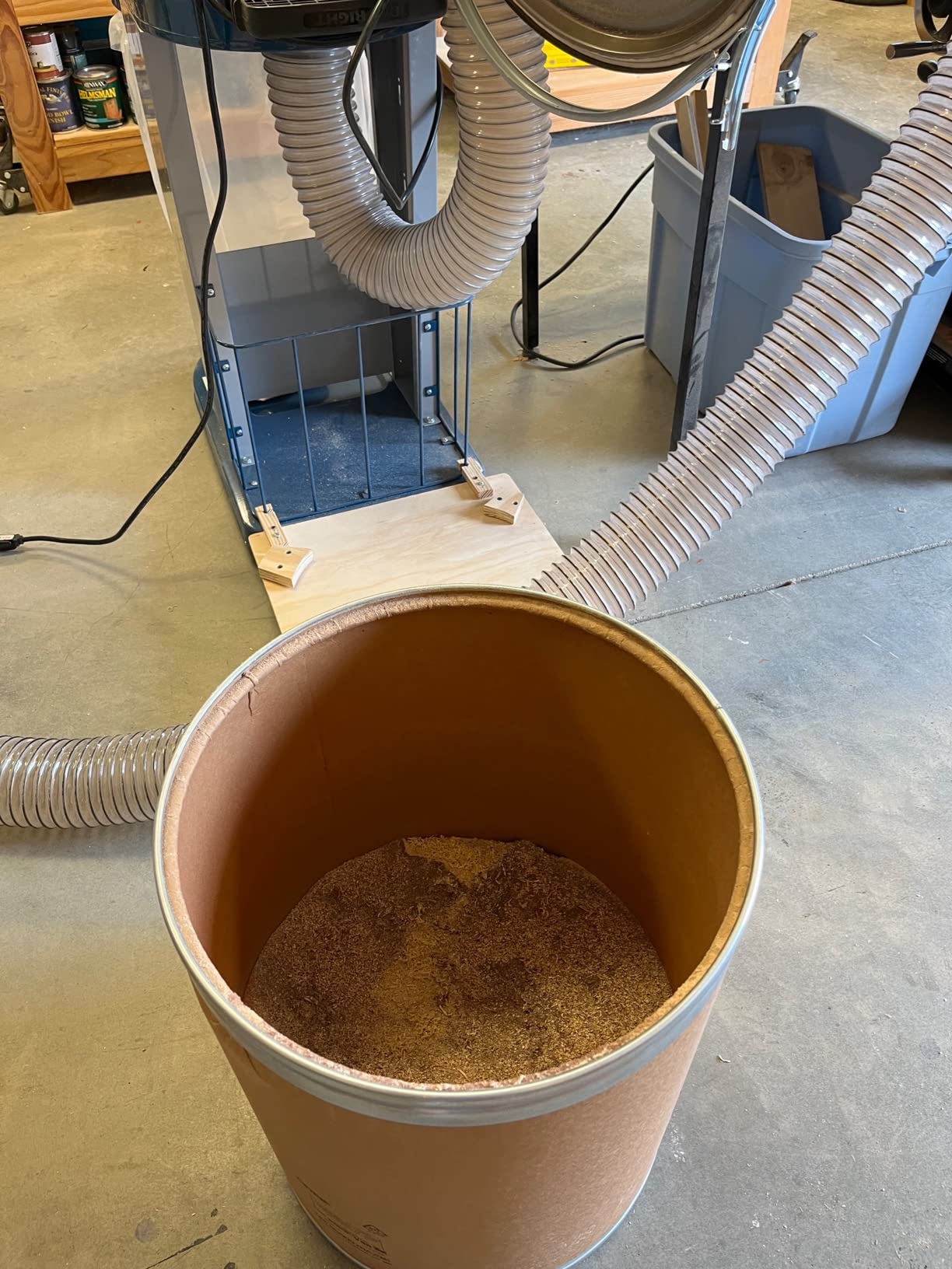Oneida Air Systems Super Dust Deputy (4/5 Deluxe) | 5 In Inlet and 6 In Outlet with 4 In Reducers, Fiberboard Bin with Quick-Release Latch, Static Dissipative Resin customer photo 1