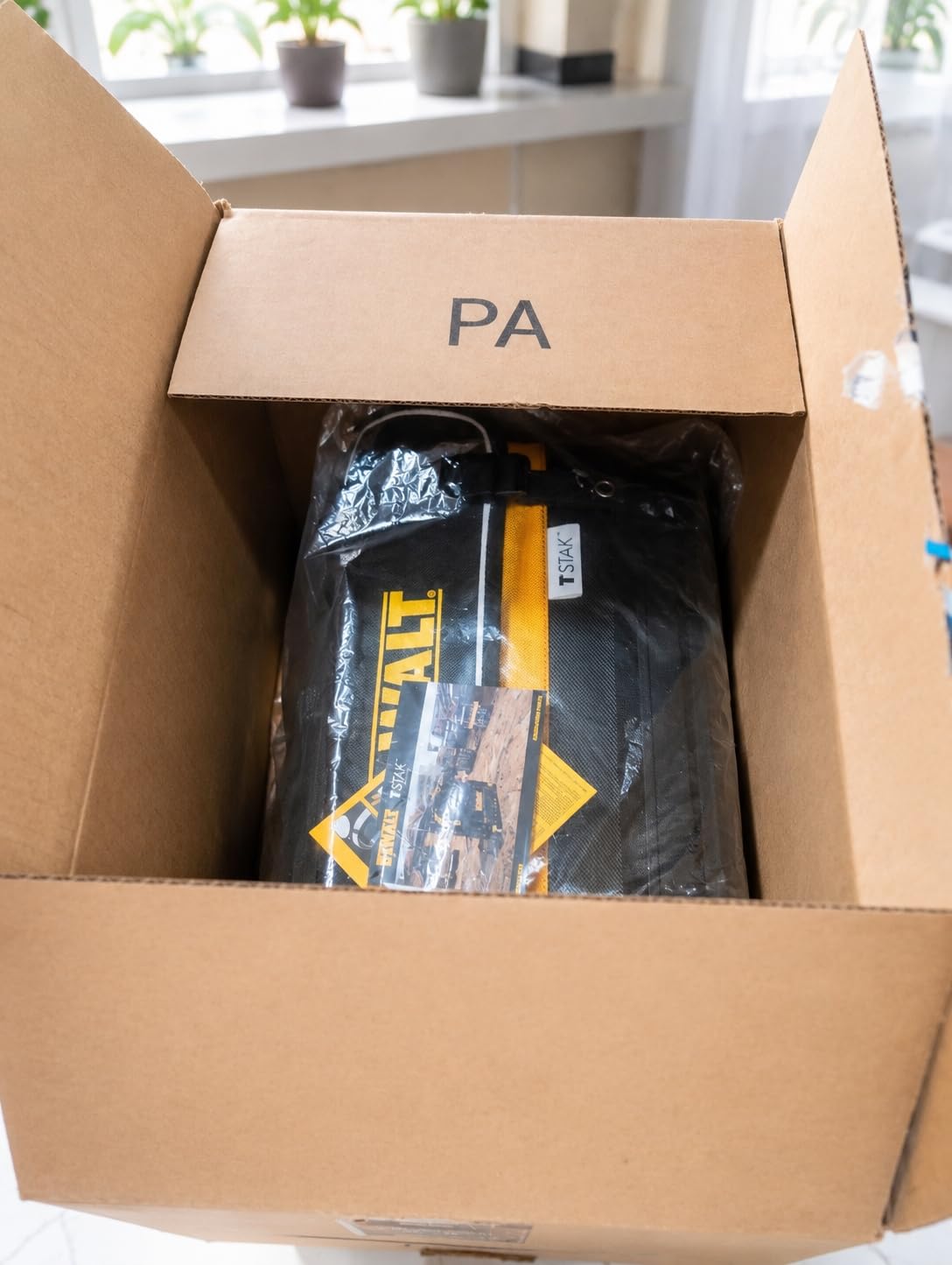 DEWALT TSTAK Tool Bag, 16-inch Durable Tote with Tool Organizer and Hard Bottom (DWST17623) customer photo 2