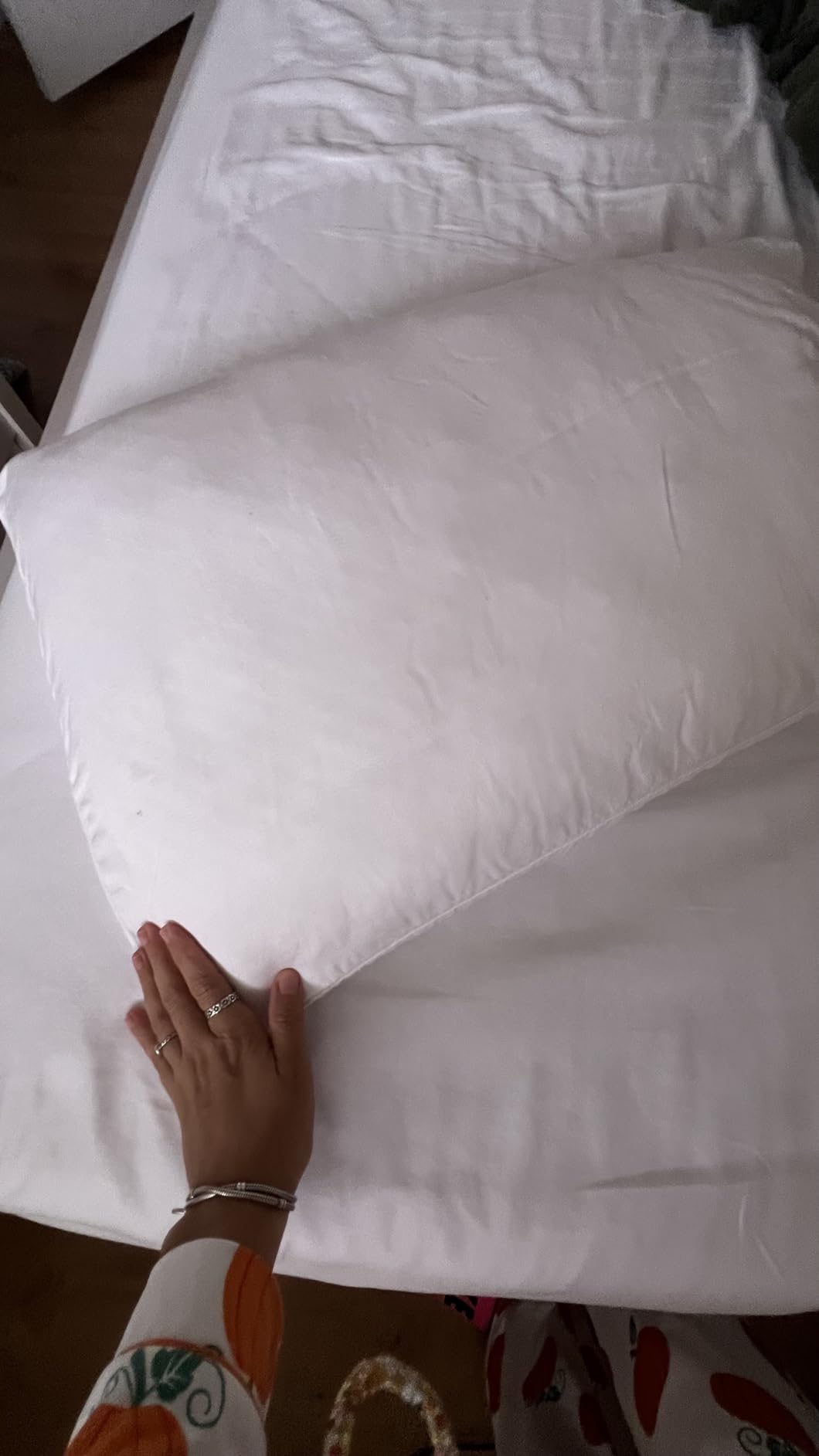 DreamyBlue Signature Pillow w/Adjustable Loft • Shredded Memory Foam Fill • Neutral Alignment for Side, Back, and Stomach Sleepers • Washable Bamboo Rayon Cover customer photo 1