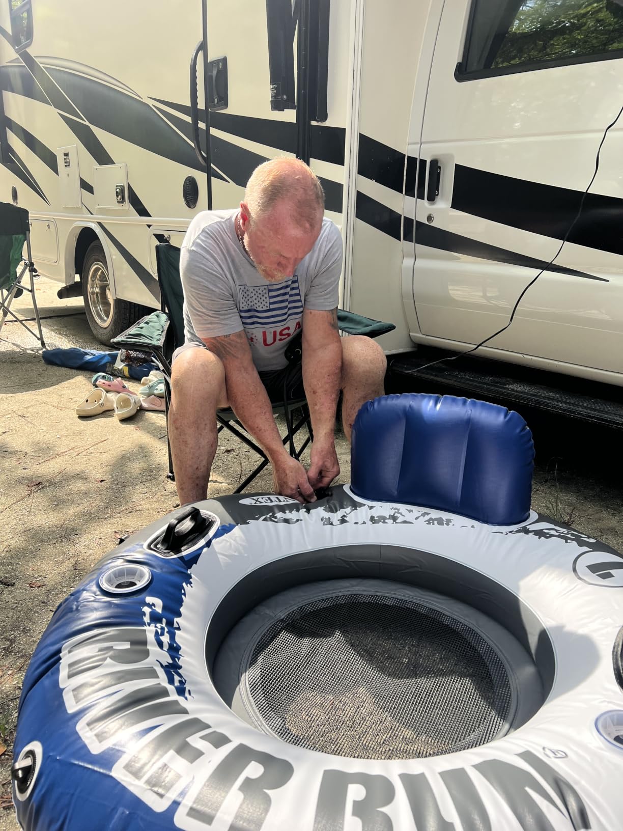 INTEX 58825EP River Run 1 Inflatable Floating Lounge: Comfortable Backrest - Built-in Cup Holders - Durable Grab Handles - All Around Grab Rope - 220lb Weight Capacity customer photo 2