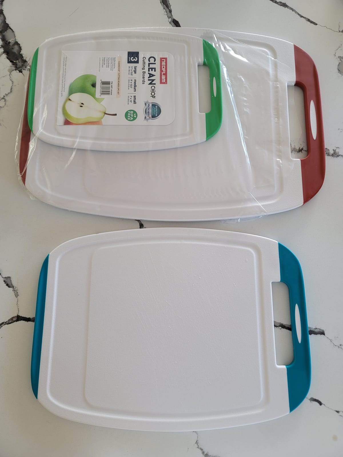 Neoflam Microban Protection Cutting Board 3 Piece Set, Stain & Odor/BPA Free, Reversable Board, Upgraded Larger Juice Groove, Non-Slip EZ Grip Handle, Dishwasher Safe, Pastel customer photo 2
