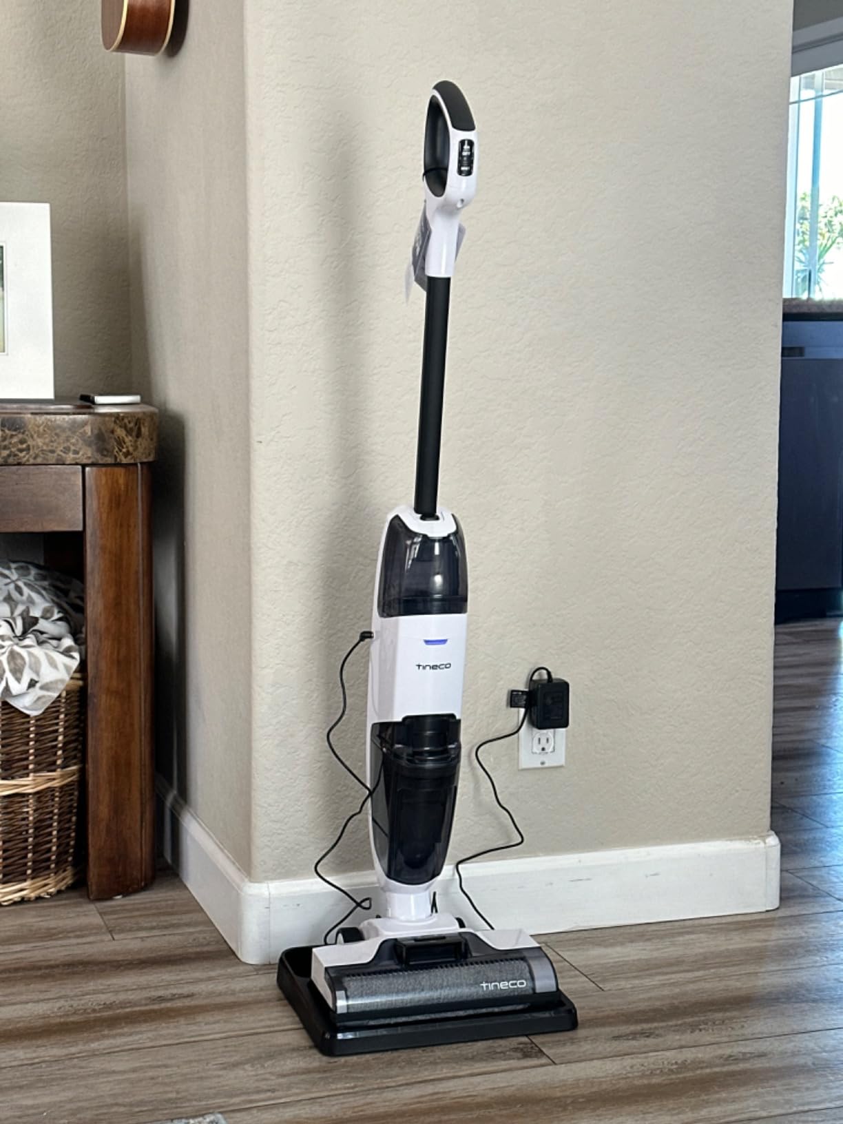 Tineco iFLOOR 2 Complete Wet Dry Vacuum, Hard Floor, Cordless | vacuums and washes simultaneously, dual-tank system, 90% water recovery, self-propelled, self-cleaning customer photo 1