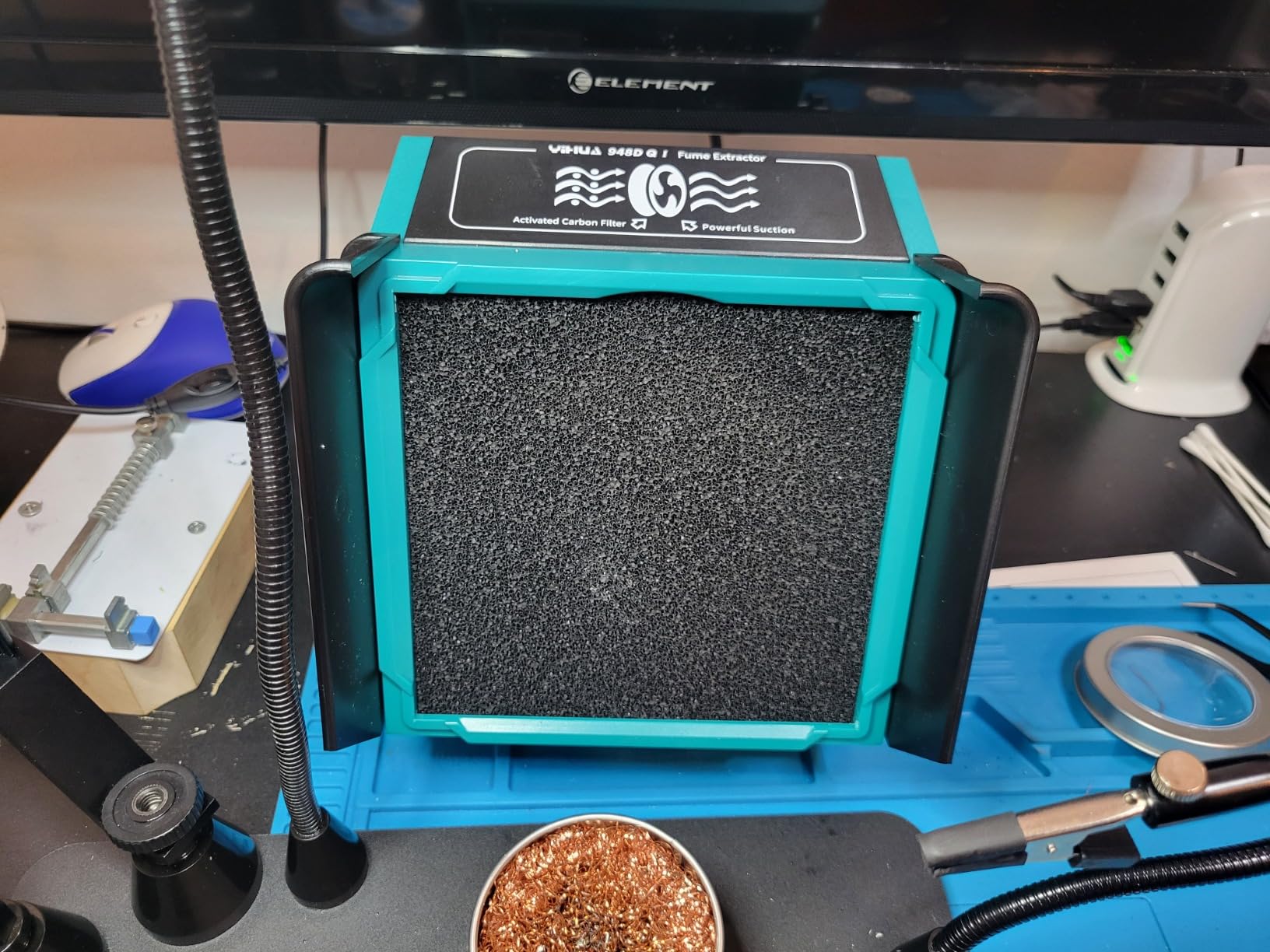 YIHUA 948DQ-I Solder Fume Extractor Fan Solder Smoke Absorber Remover Tiltable Angle with 8 Extra Fan Filters customer photo 1