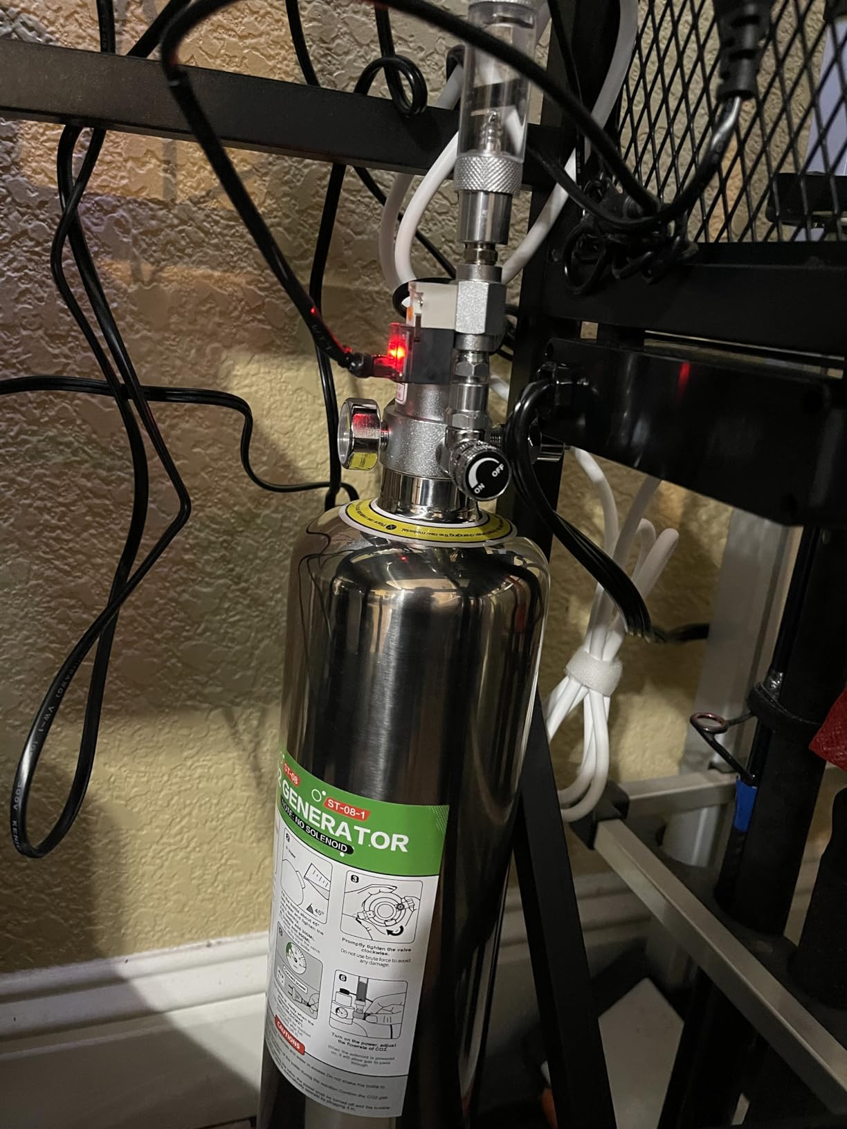 Fzone 2.5 L Aquarium CO2 Generator System Carbon Dioxide Reactor Kit with Regulator and Needle Valve for Aquarium Plants Tanks customer photo 1
