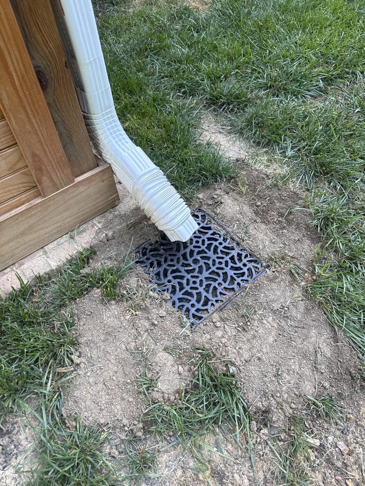 NAACOO Gutter Downspout Extensions, 12 x 12in Catch Basin | Upgraded Low Profile Downspout Extender, No Deep Dig French Drain, Flexible Pipe Extension to 8.2ft, Protect House Foundation customer photo 2